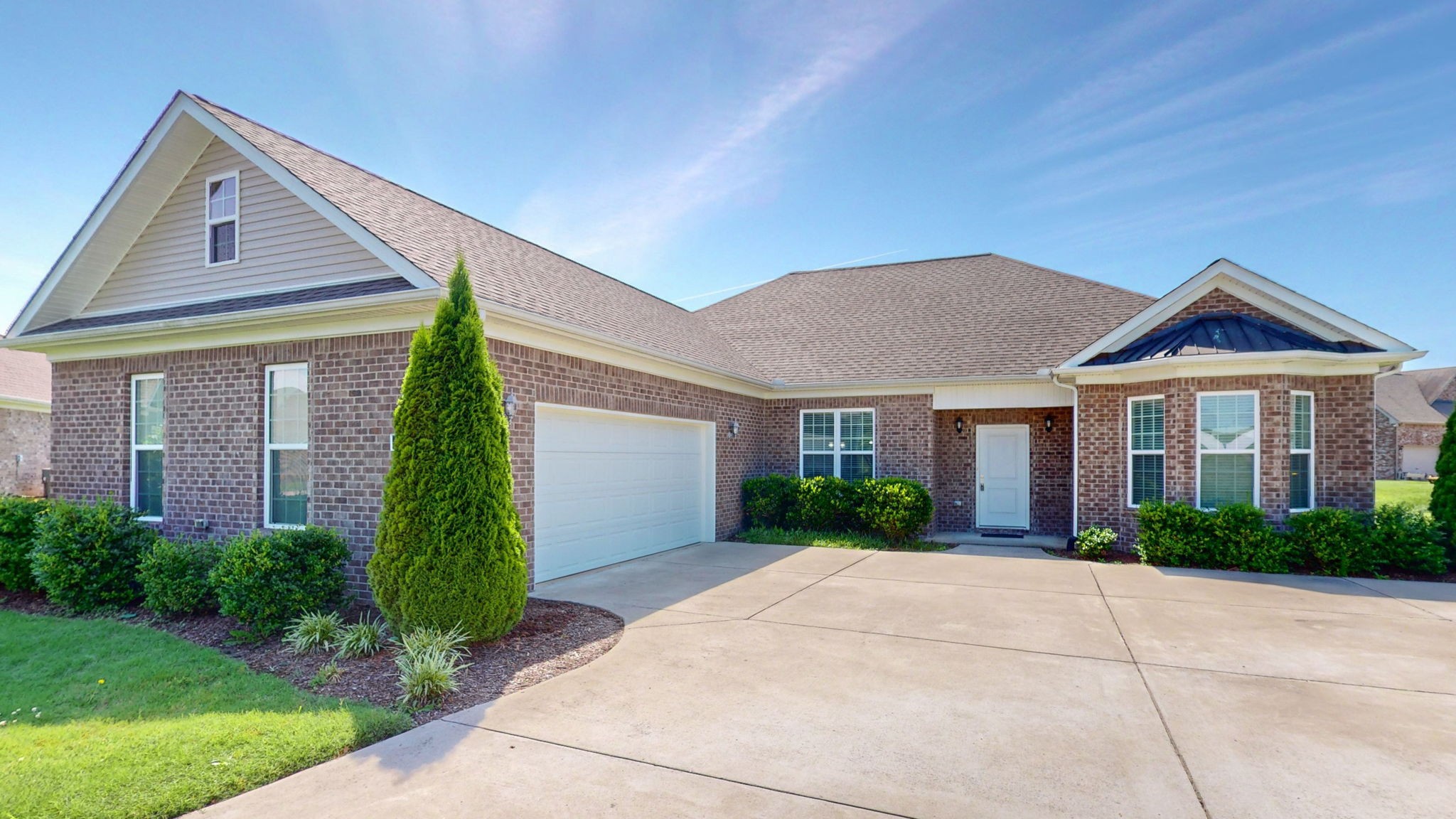 102 Rochester Dr