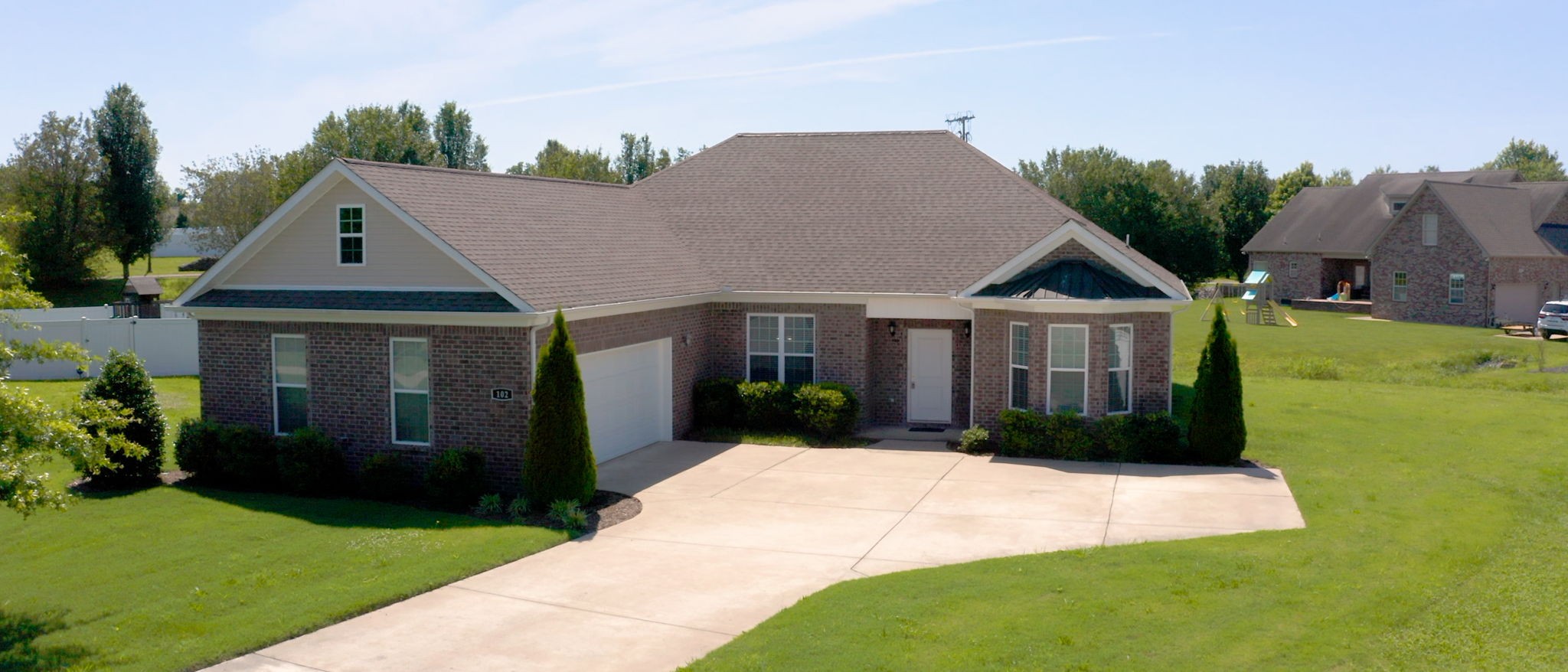 102 Rochester Dr