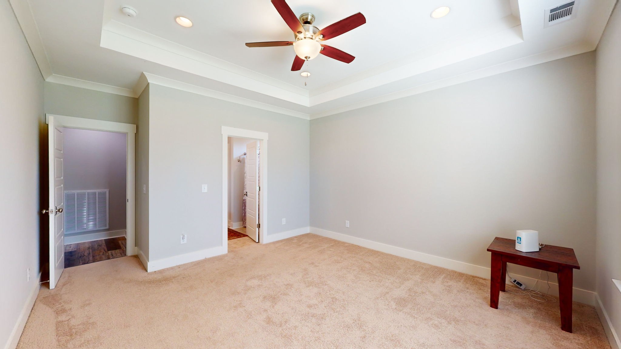 102 Rochester Dr