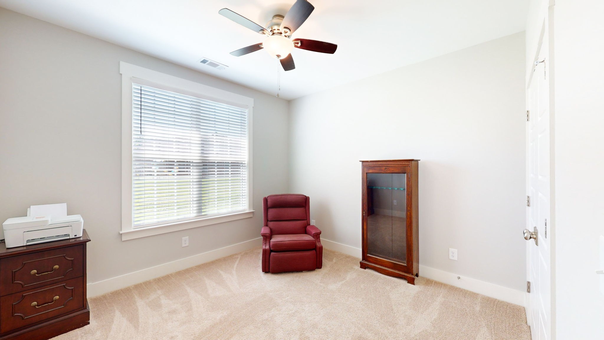 102 Rochester Dr