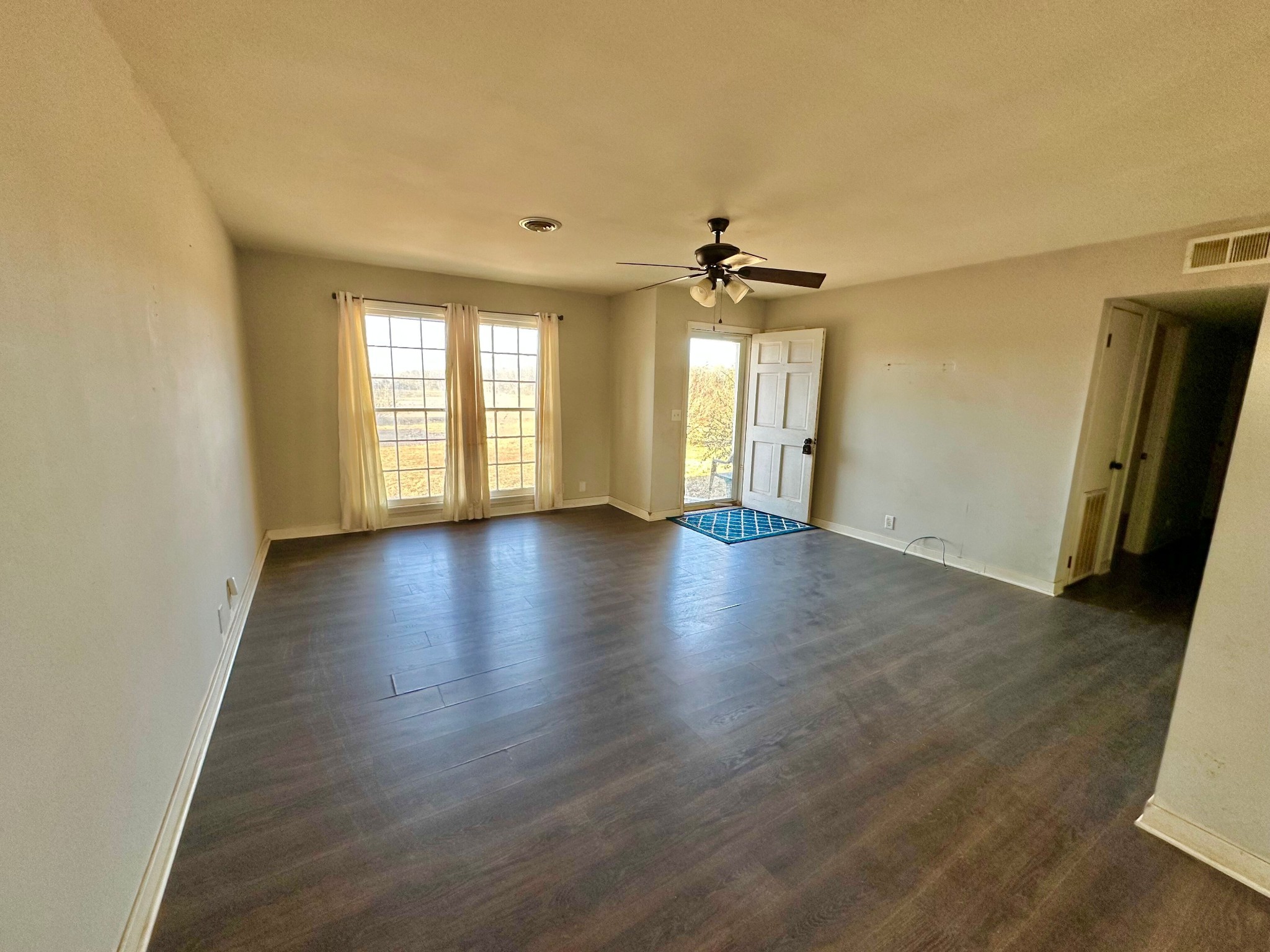 120 Kingdom Rd