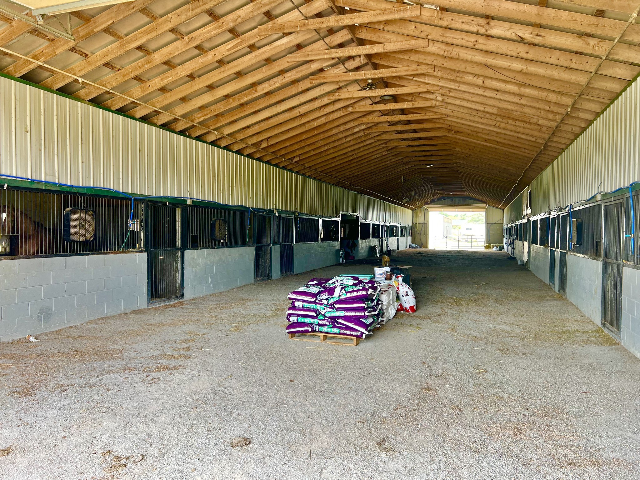 827 Longview Rd