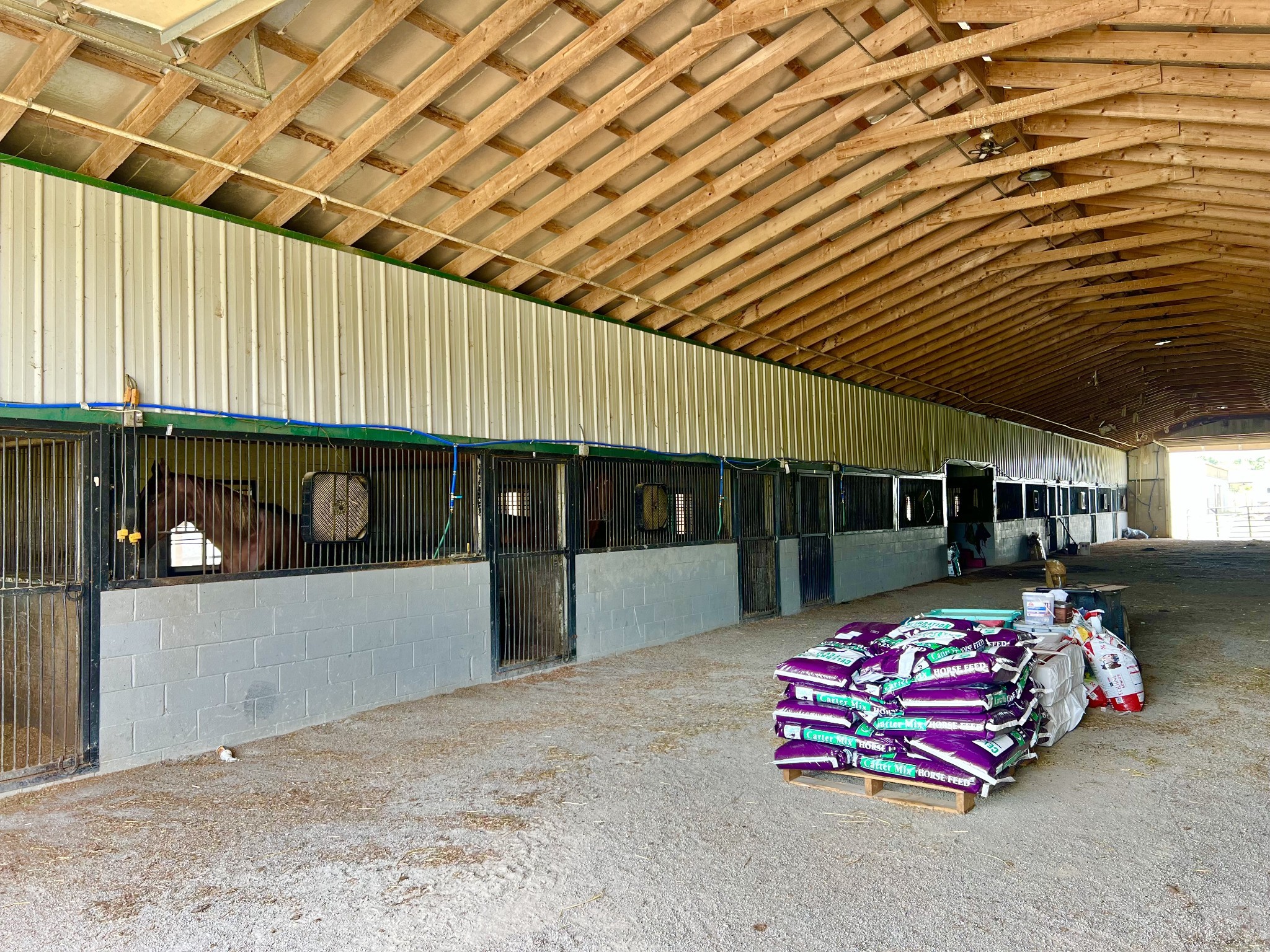 827 Longview Rd