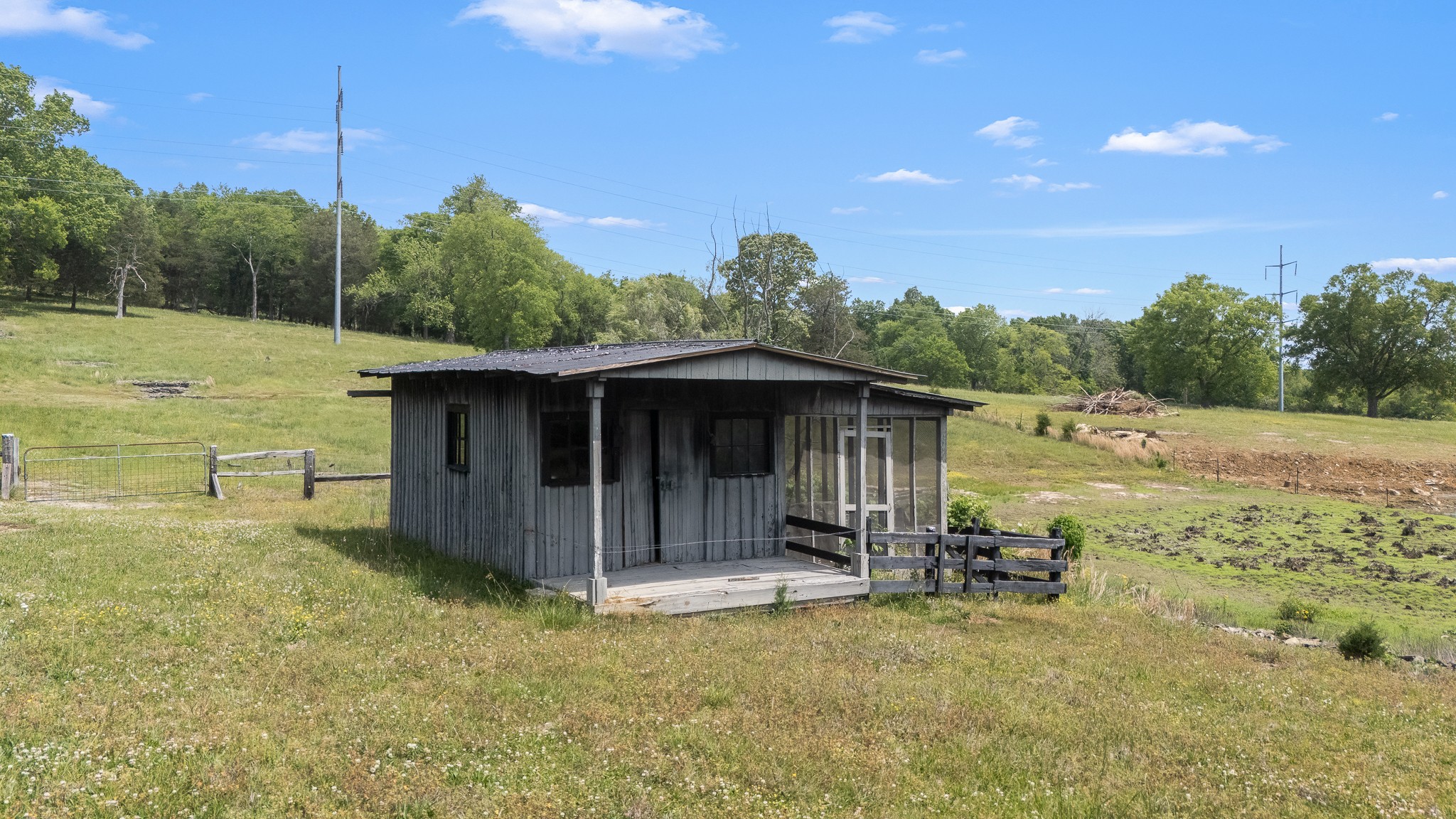 32 Grisham Rd