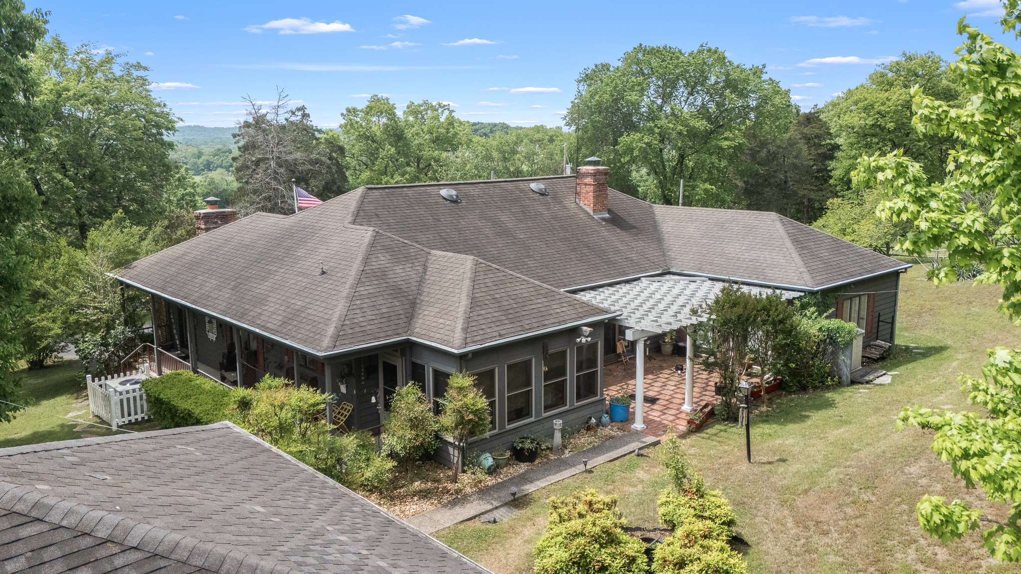 32 Grisham Rd
