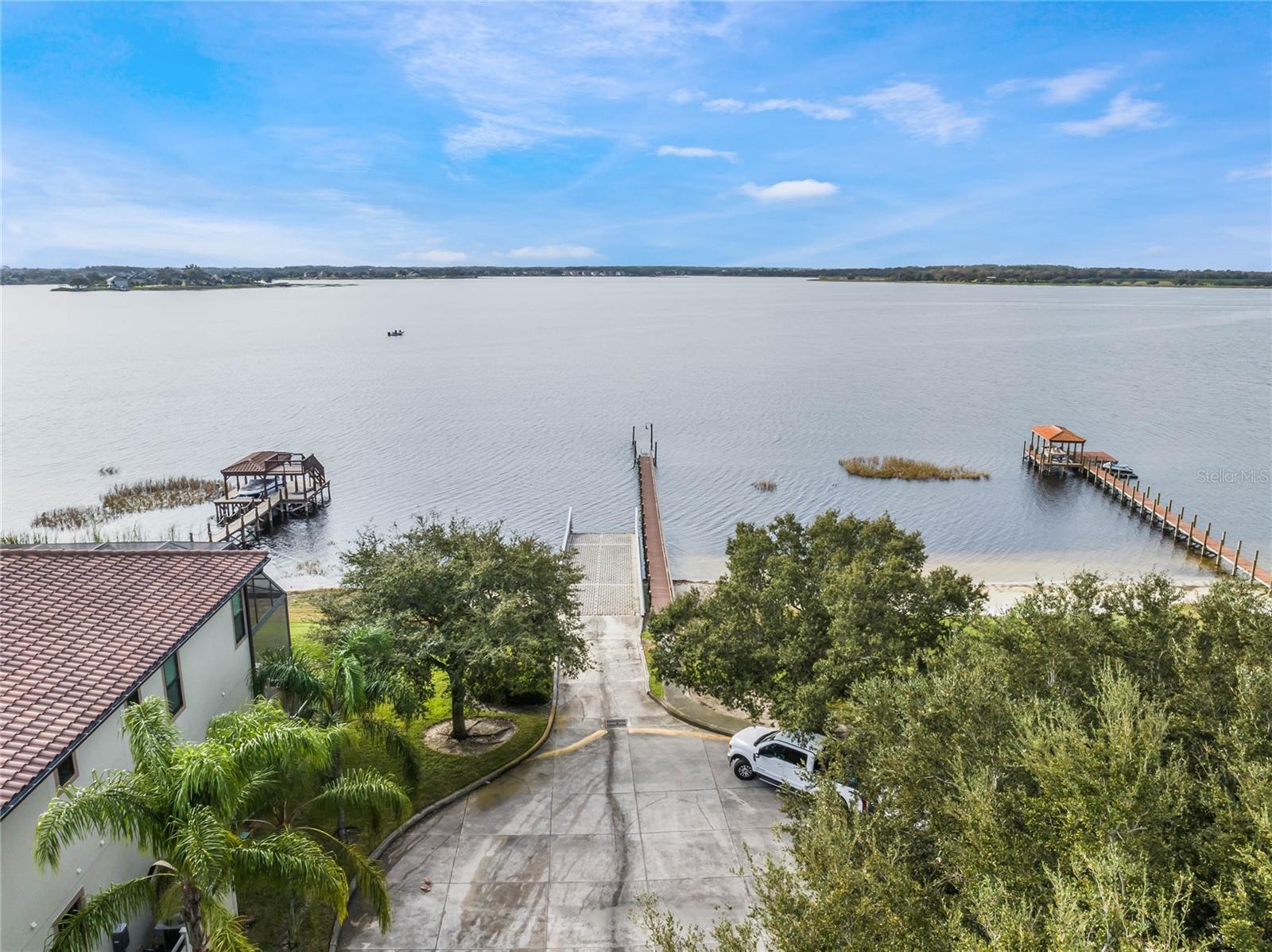 705 LARGOVISTA DR