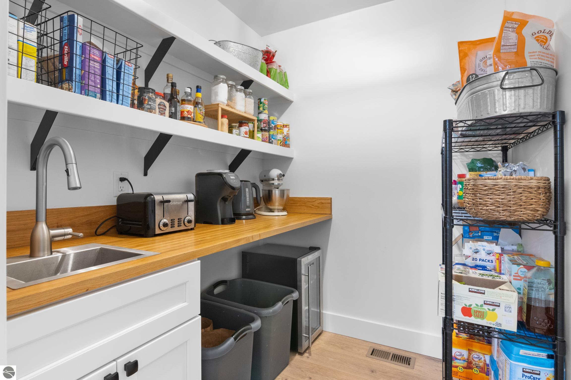 6504 Deepwater Point Road