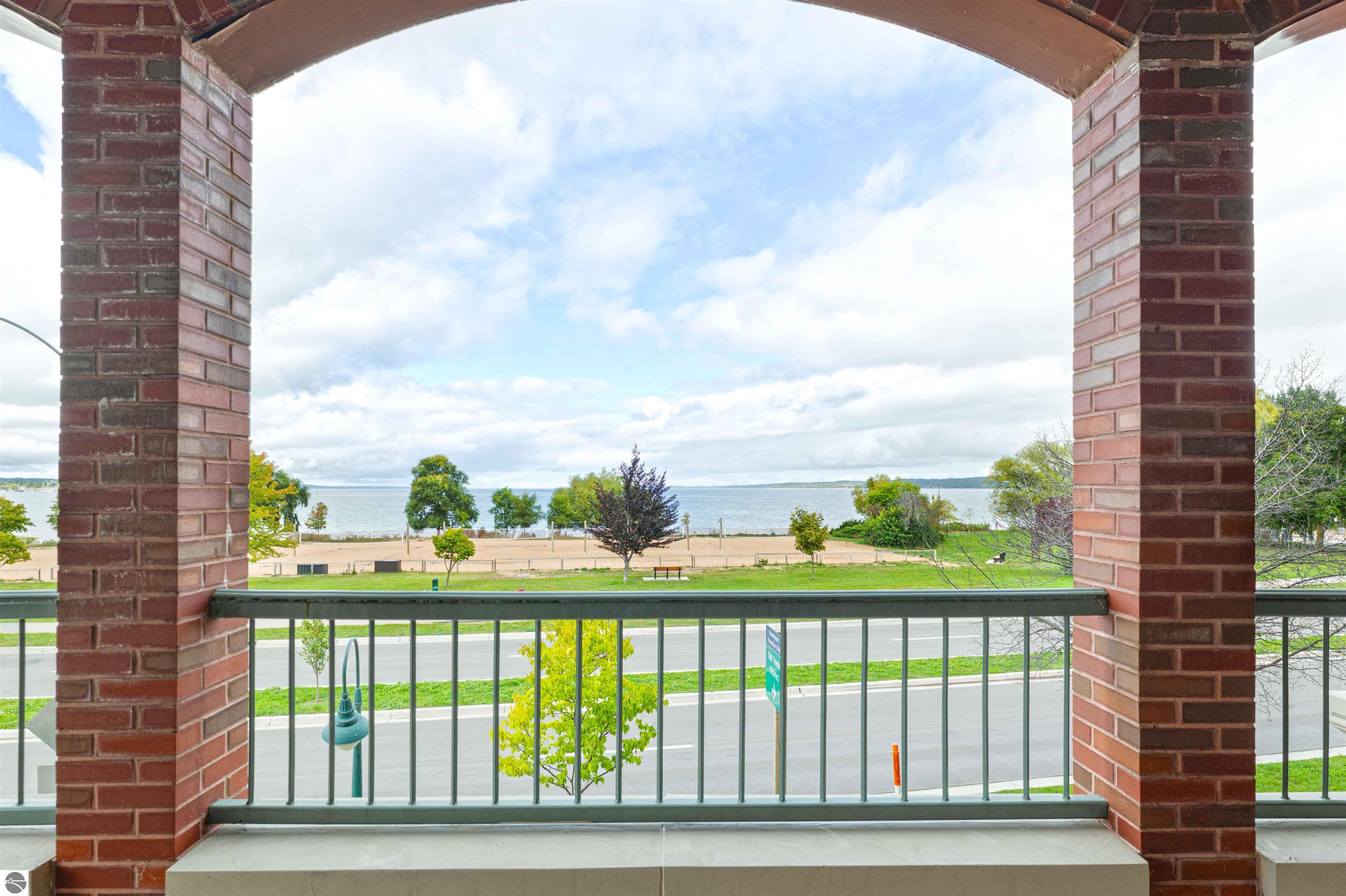 333 Grandview Parkway # 205