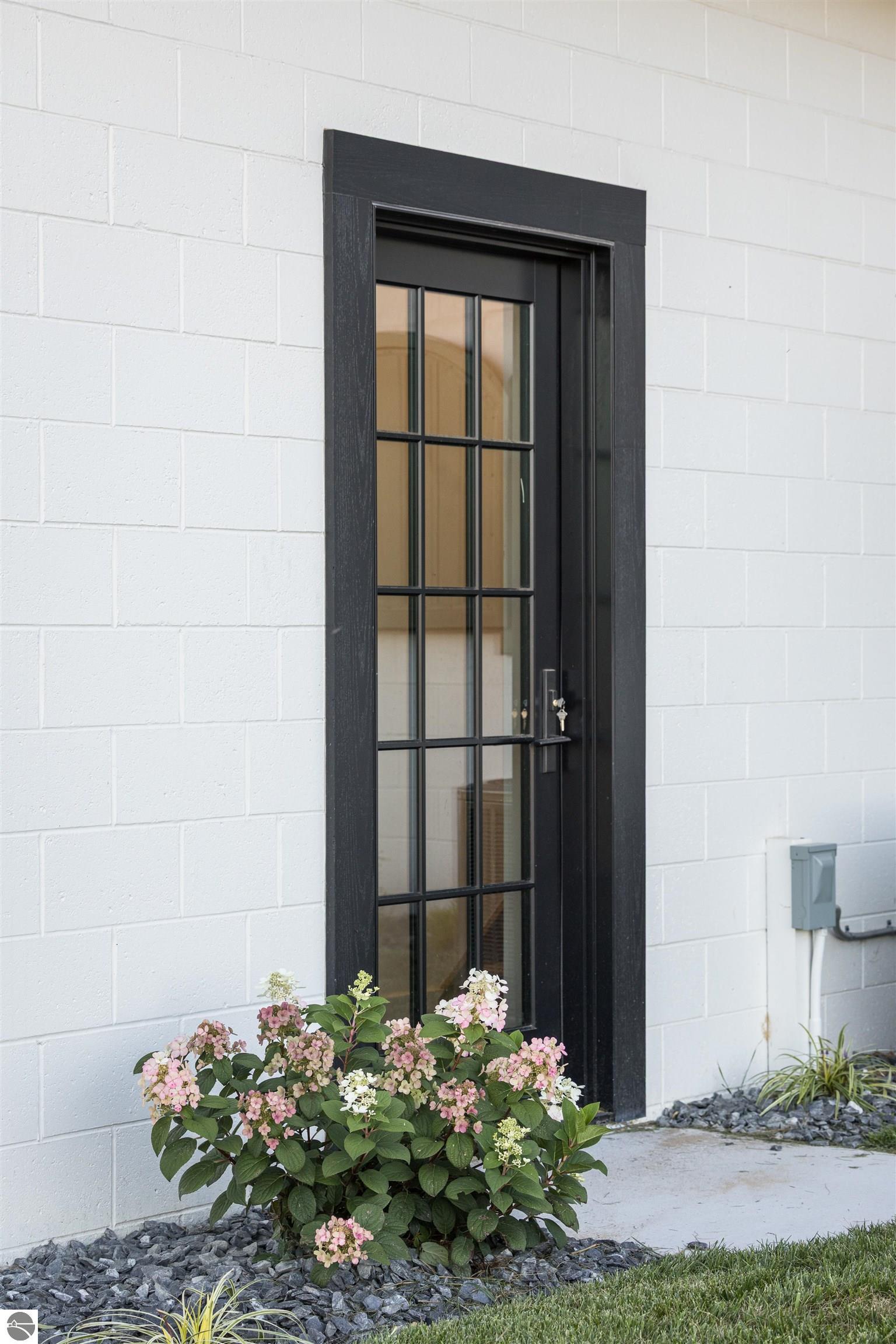 6625 Grand Prix Drive