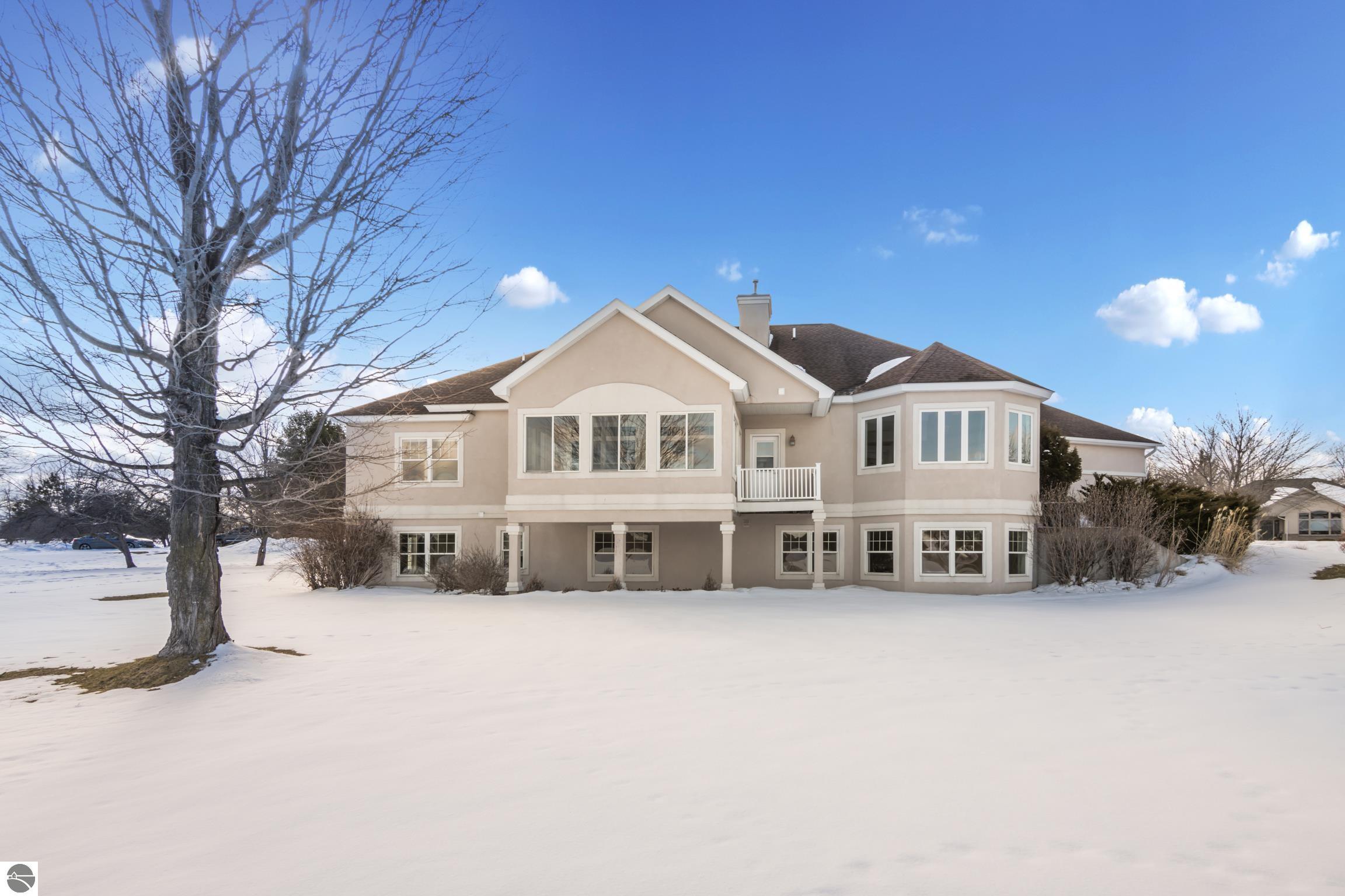 5002 Arrowhead Circle