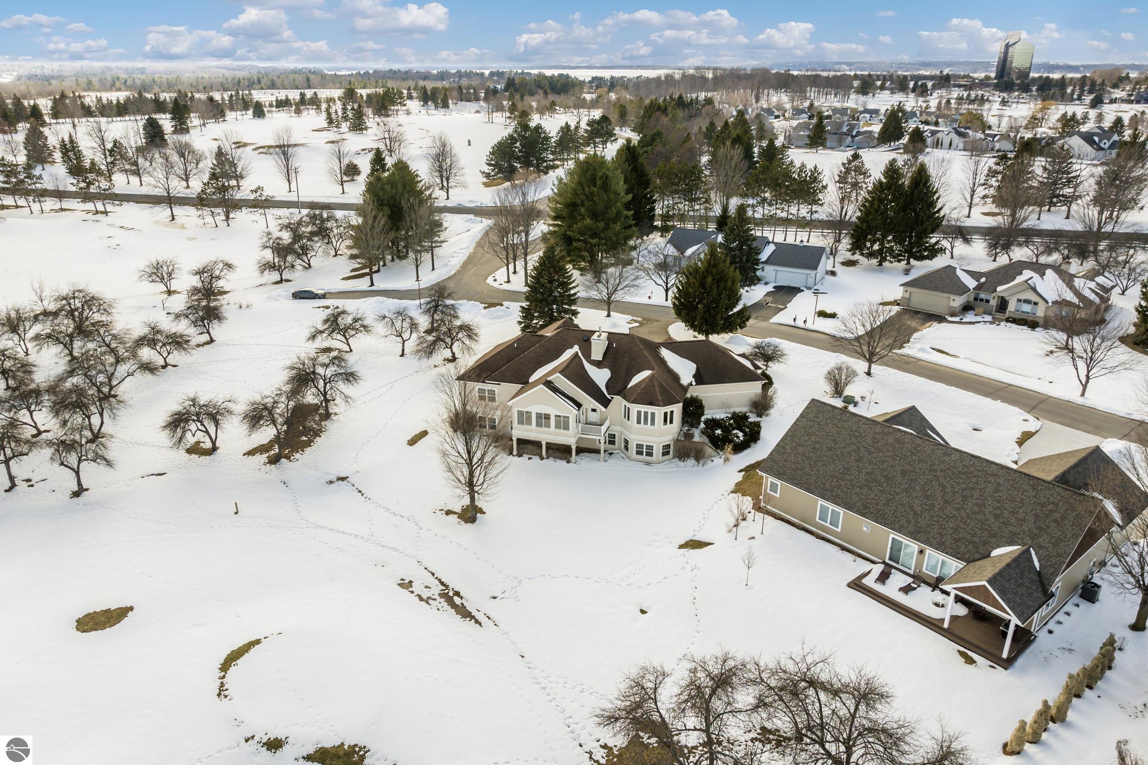 5002 Arrowhead Circle