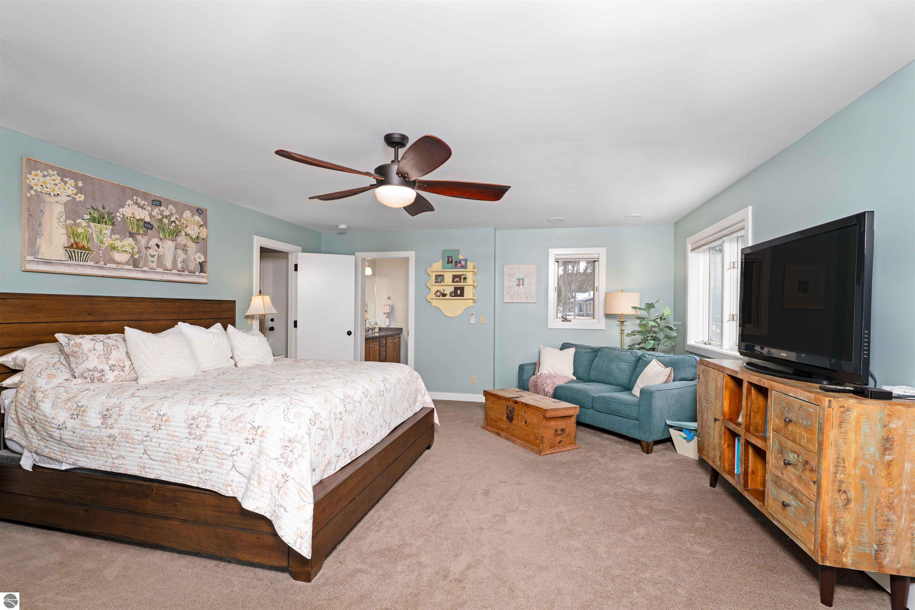 9459 N Long Lake Road