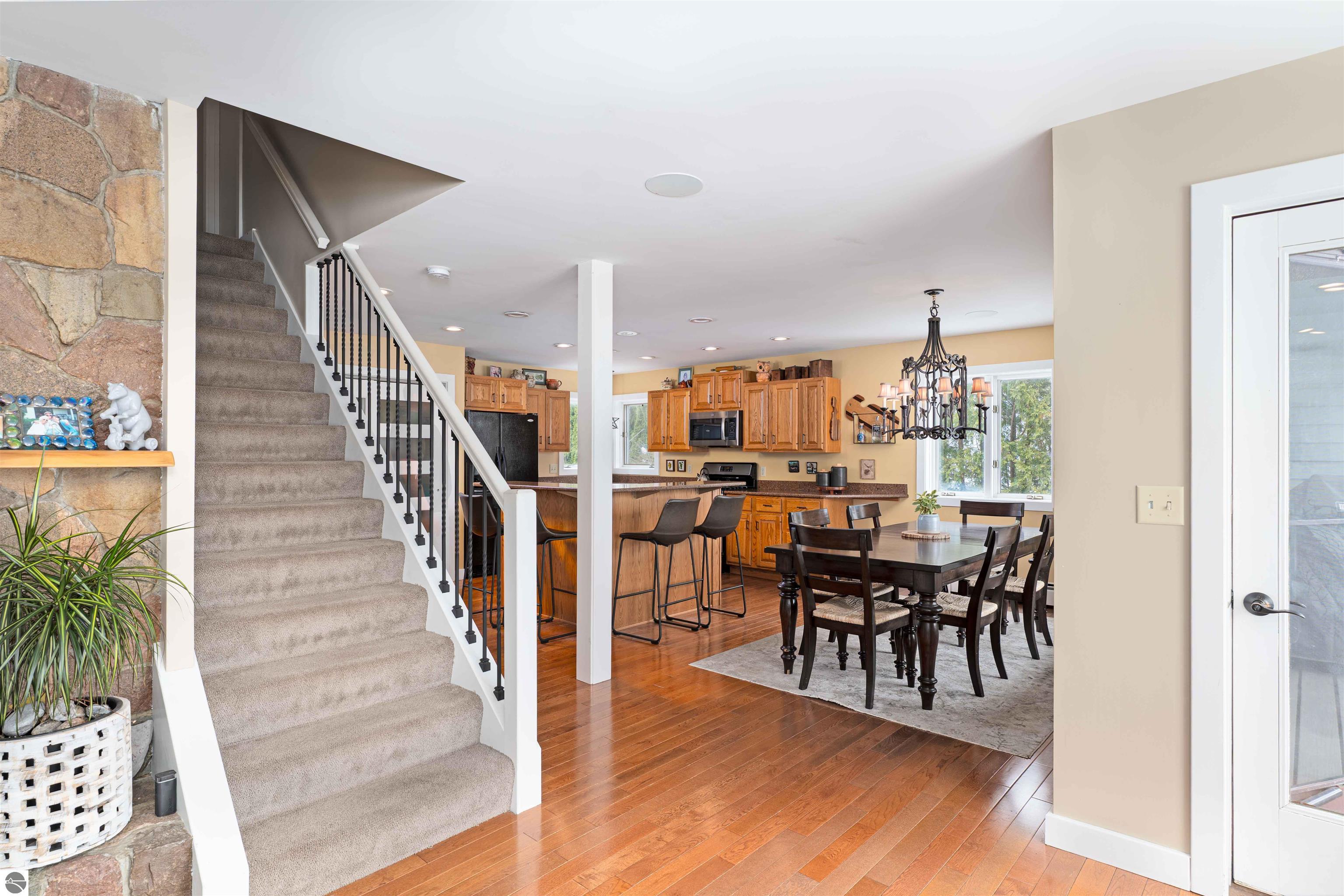 9459 N Long Lake Road