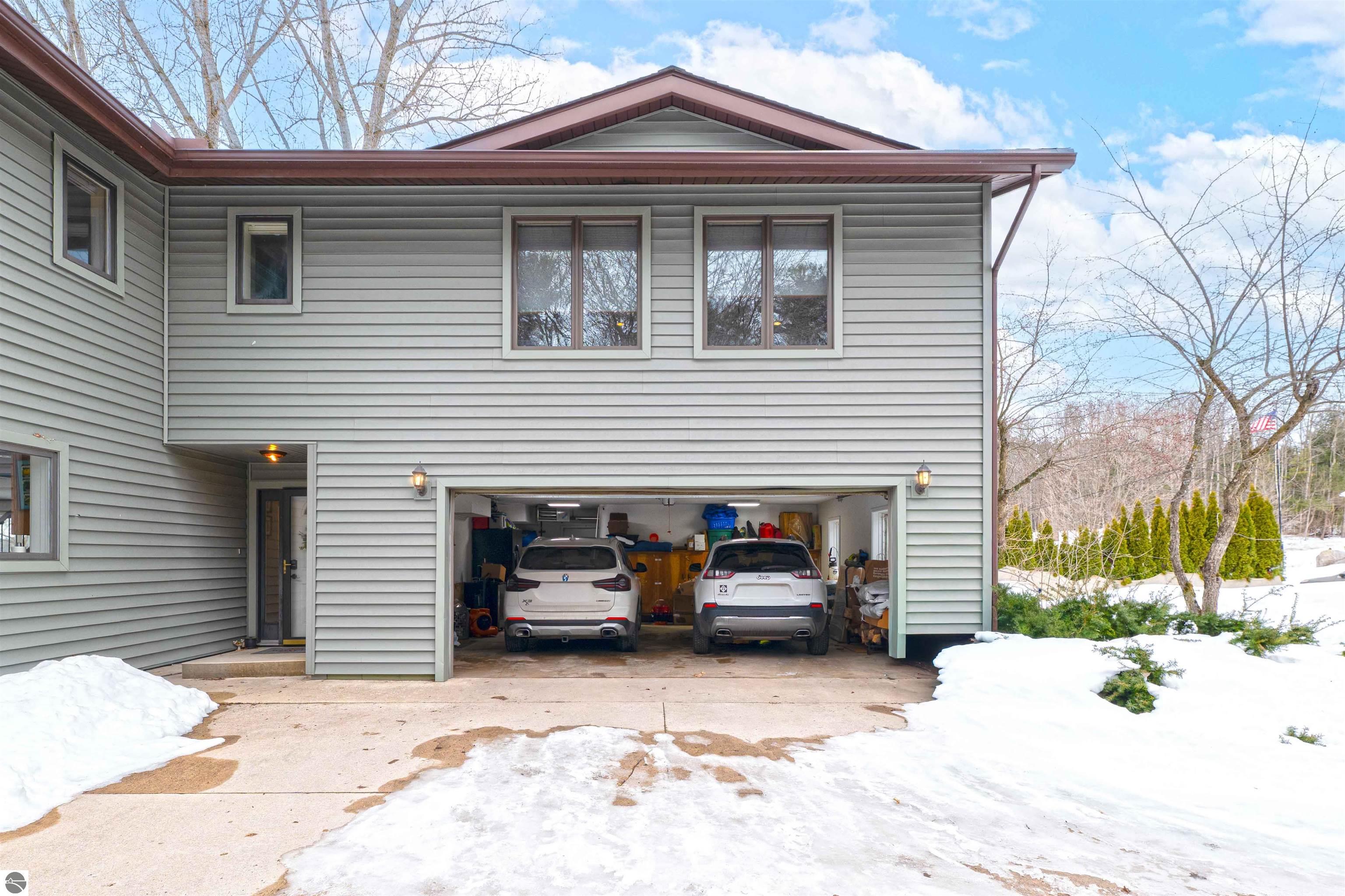 9459 N Long Lake Road