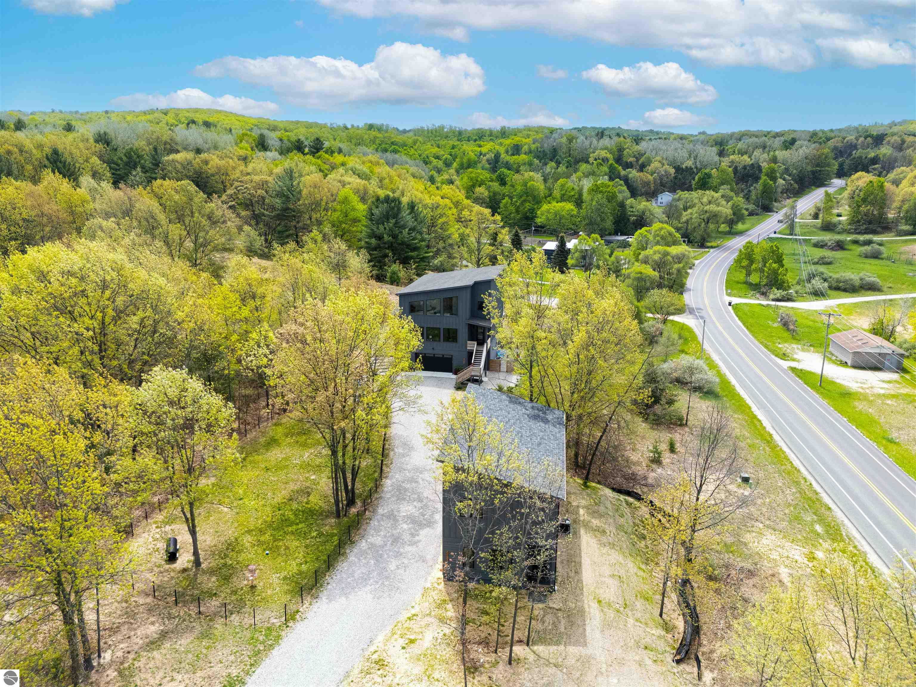 2810 Holiday Village Court