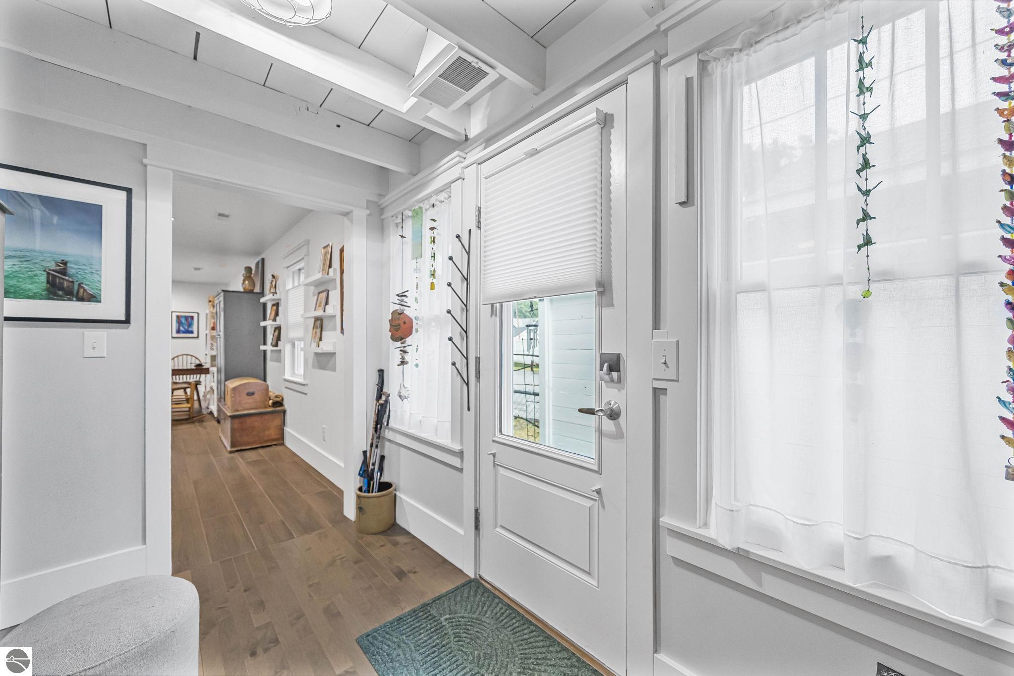 334 W Twelfth Street