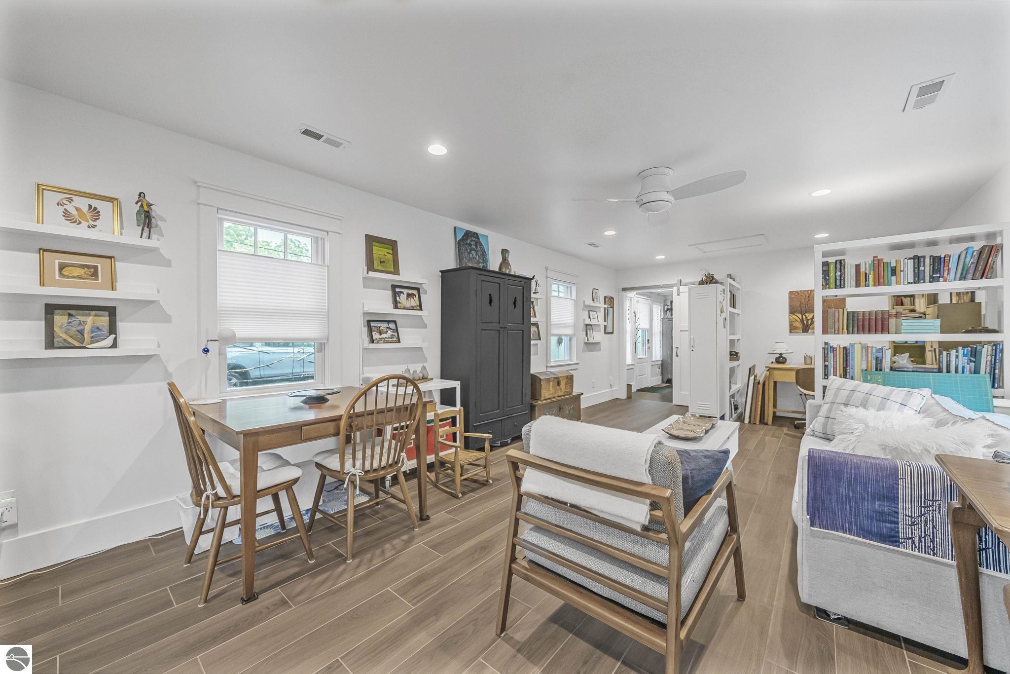 334 W Twelfth Street