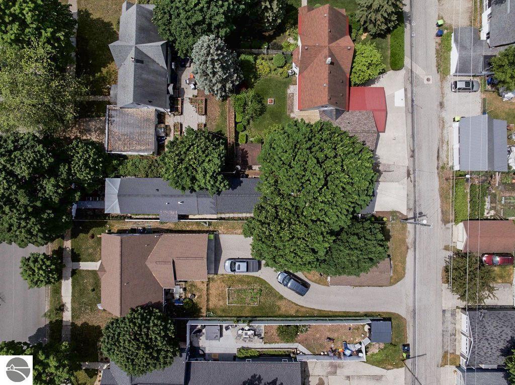 334 W Twelfth Street