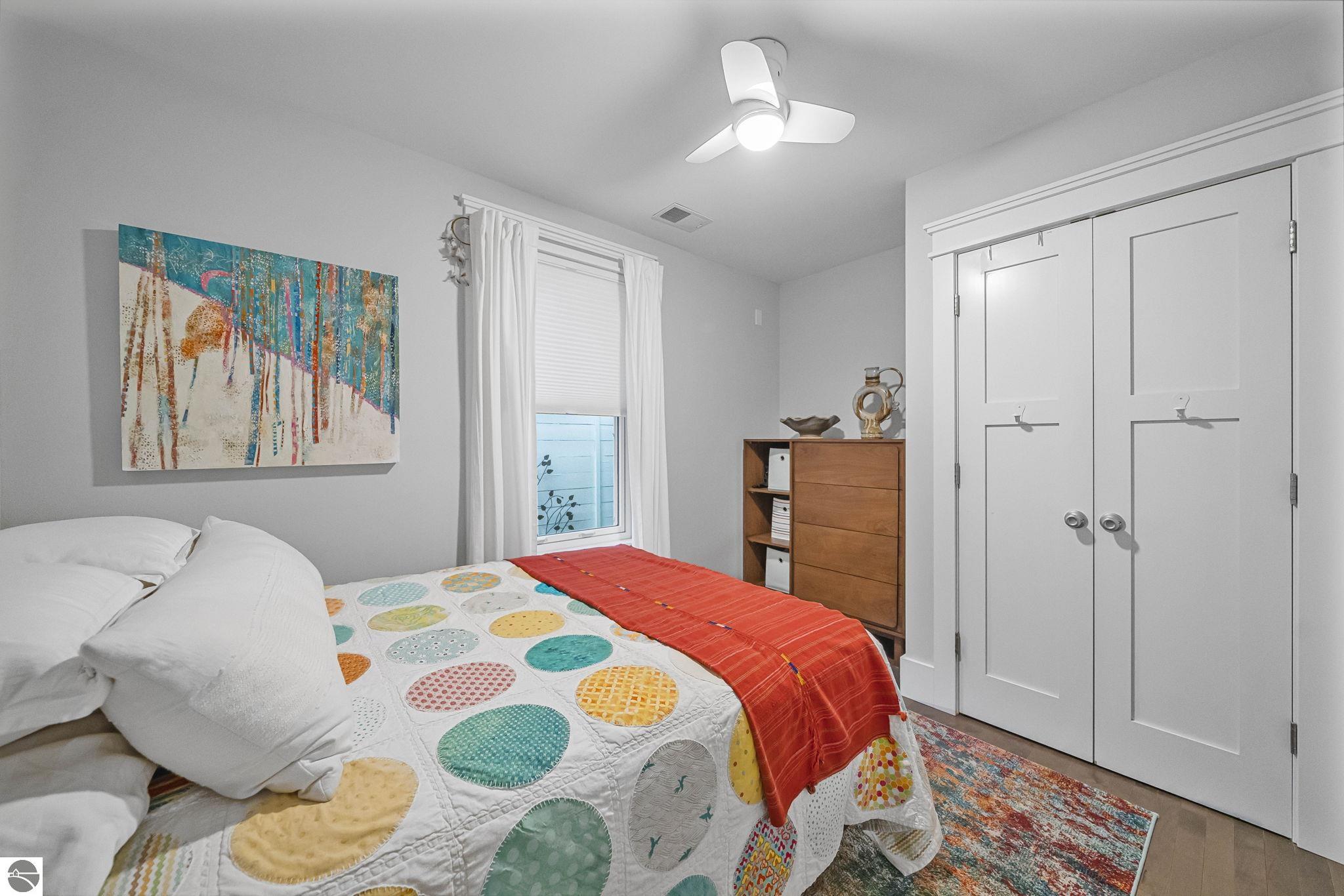 334 W Twelfth Street
