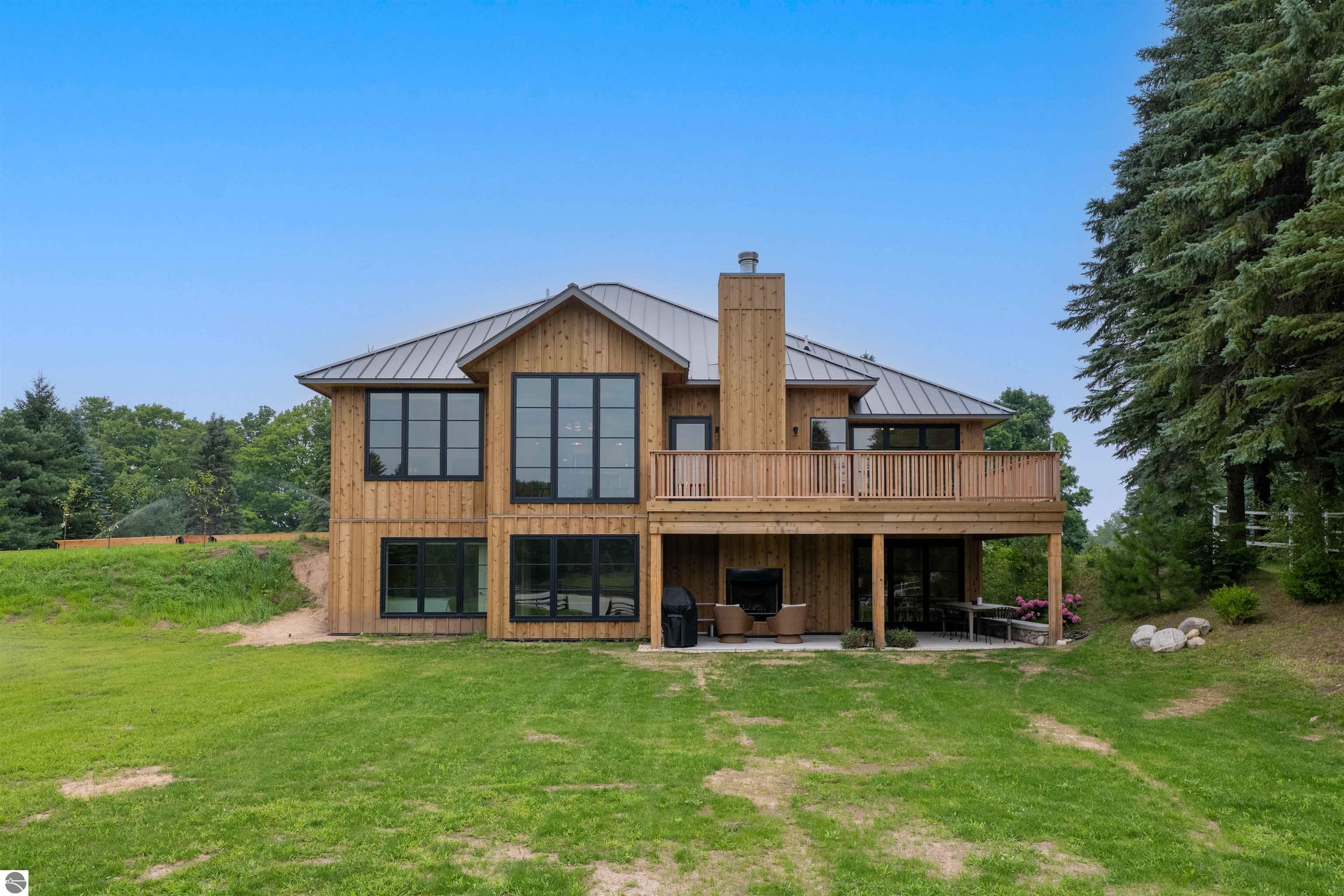 7692 Crisp Road