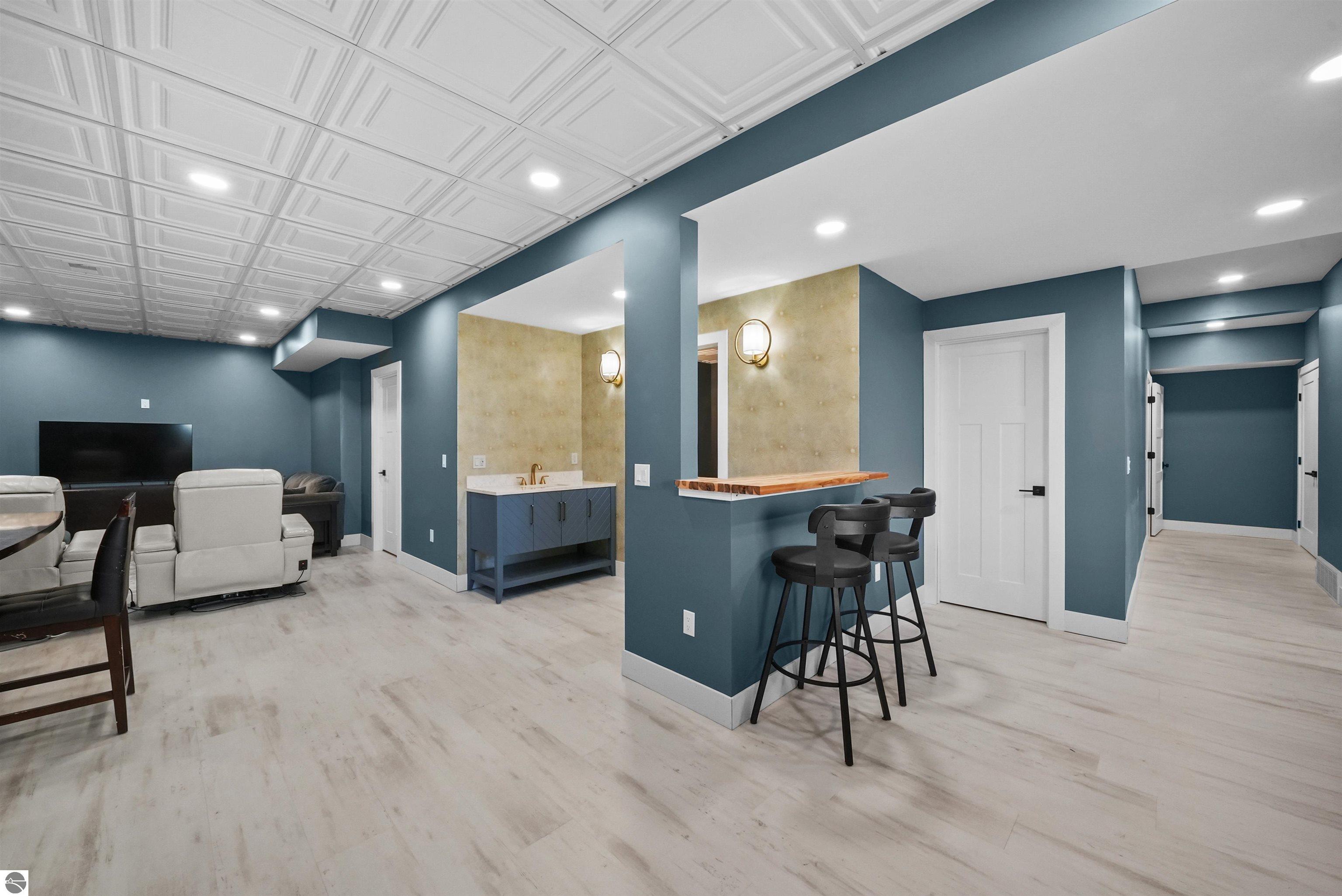 7086 Wolverine View Drive