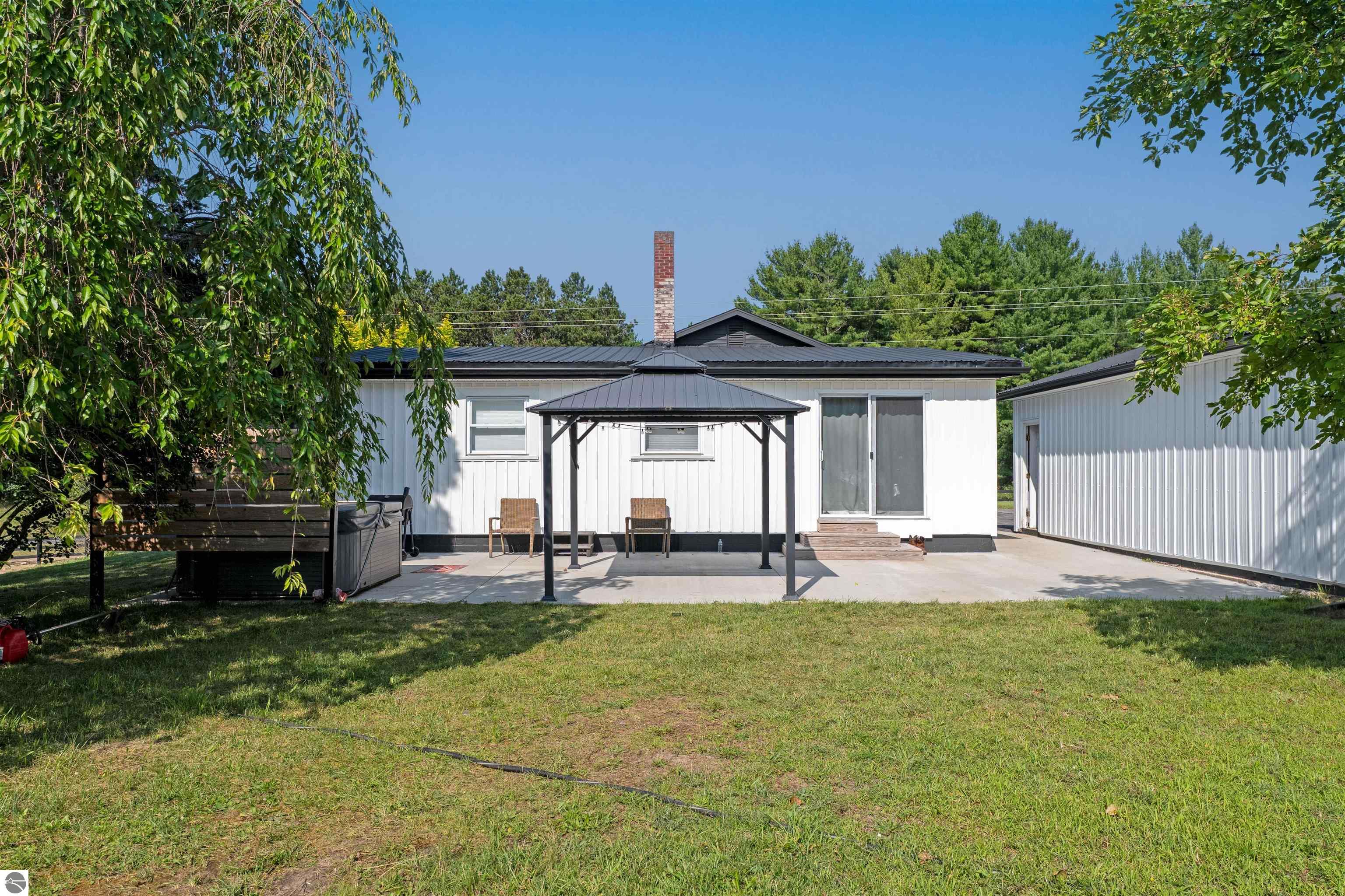 7638 Skegemog Point Road