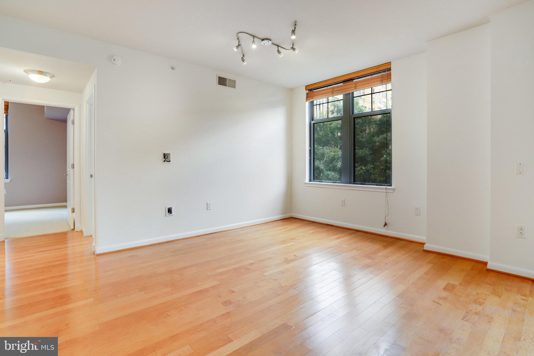 1021 N Garfield St #505