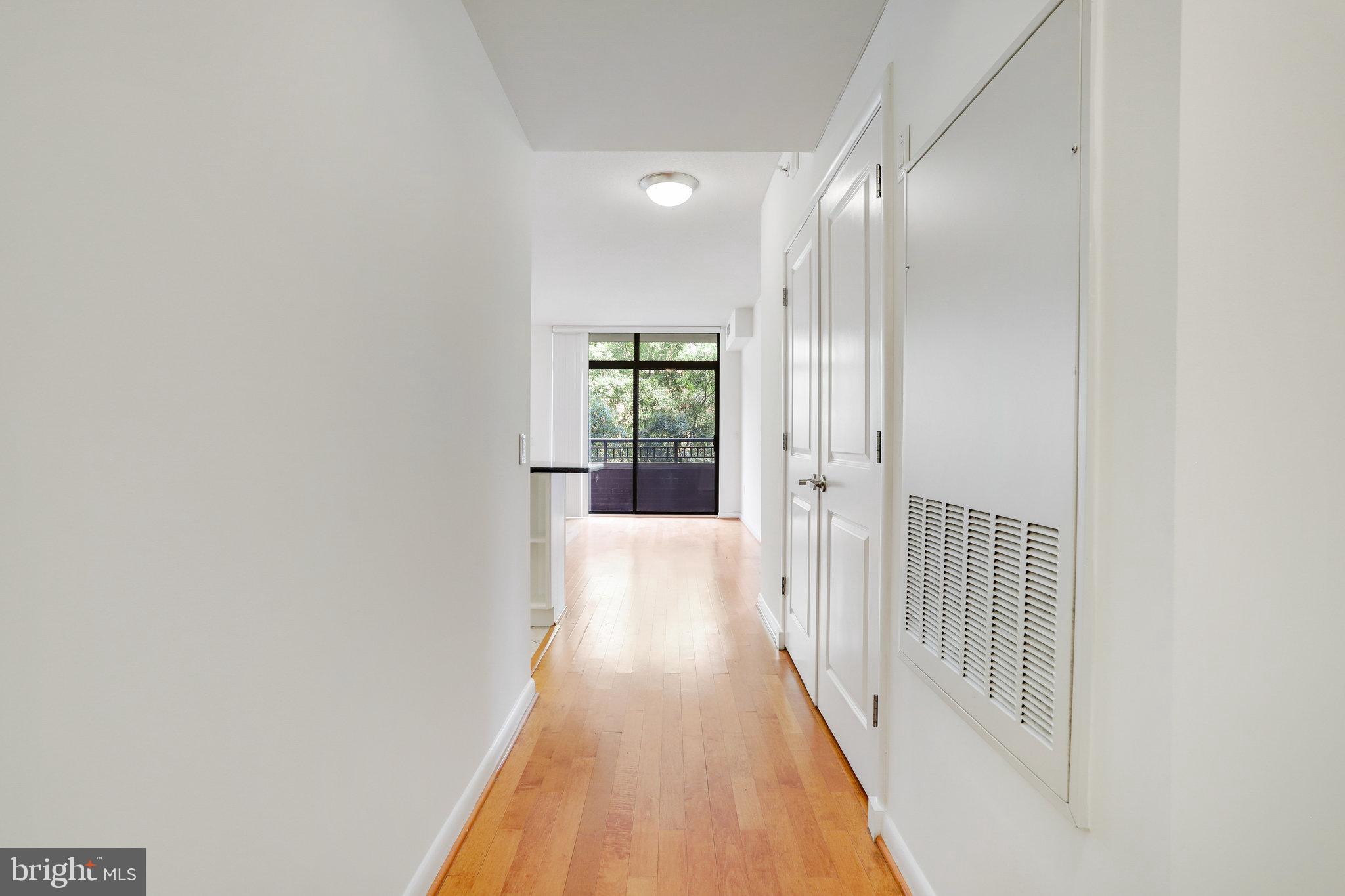 1021 N Garfield St #505