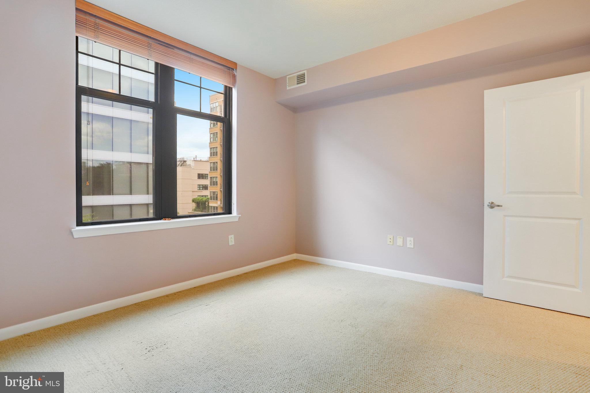 1021 N Garfield St #505