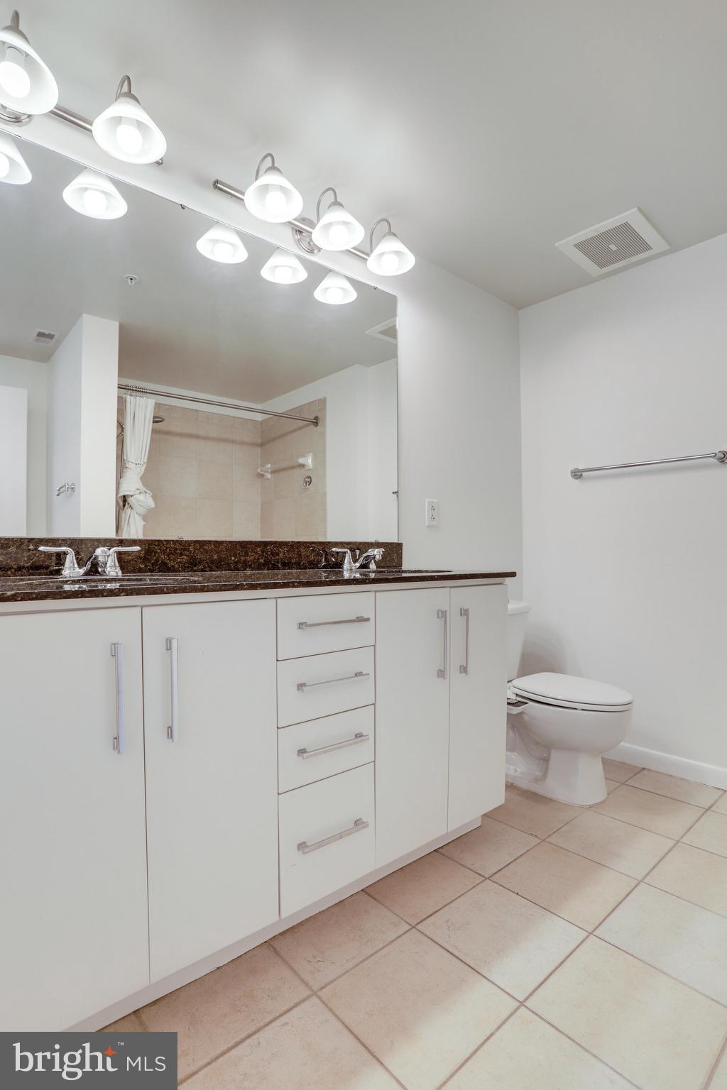 1021 N Garfield St #505