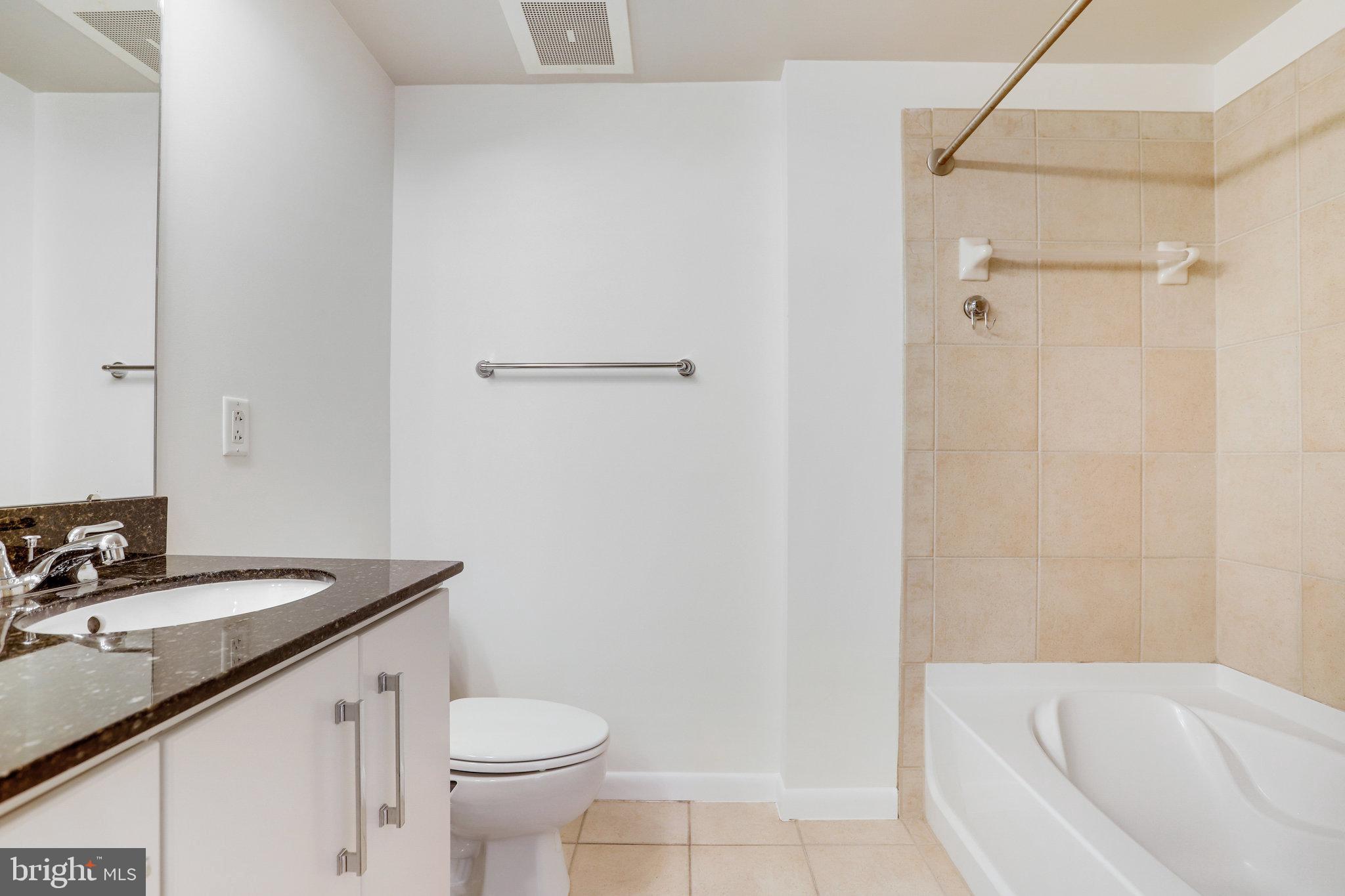 1021 N Garfield St #505