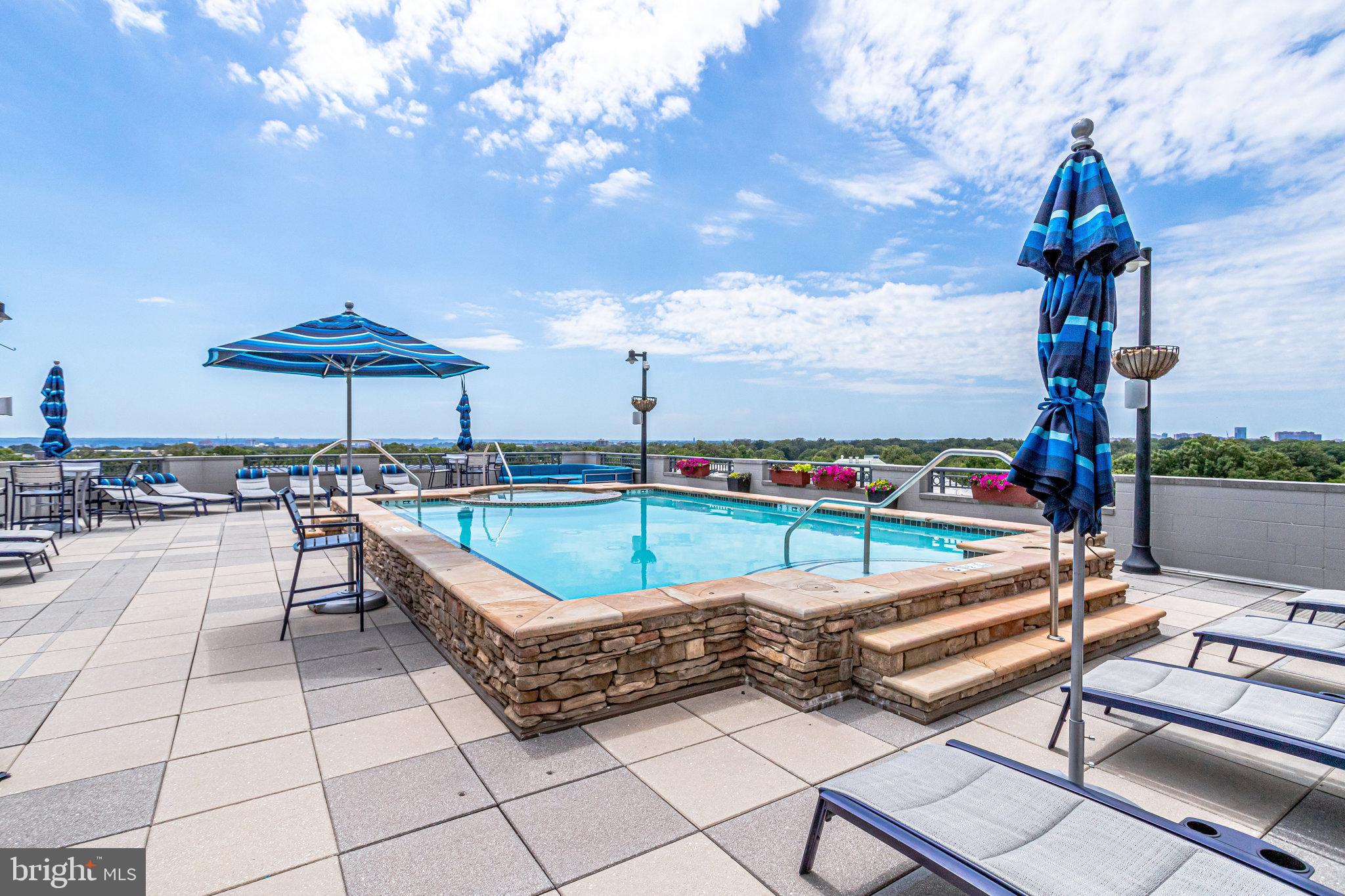 1021 N Garfield St #505