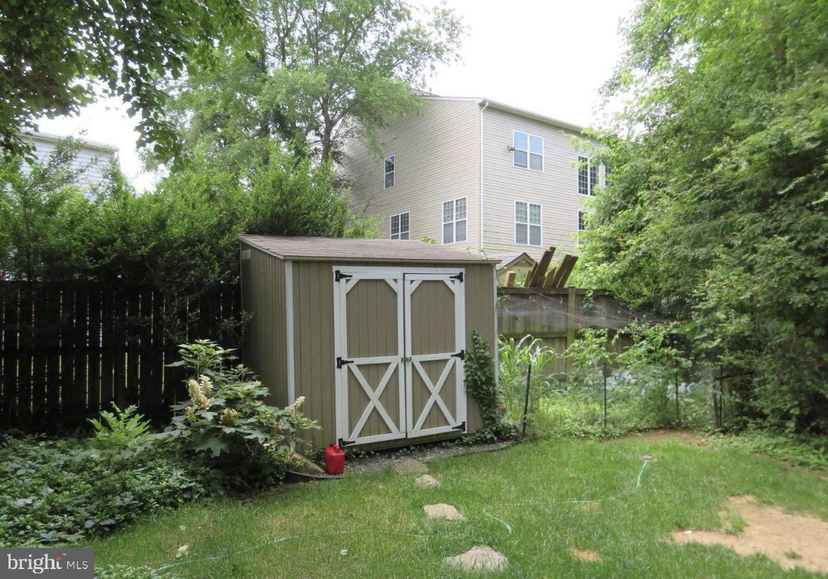 1716 Macon STREET
