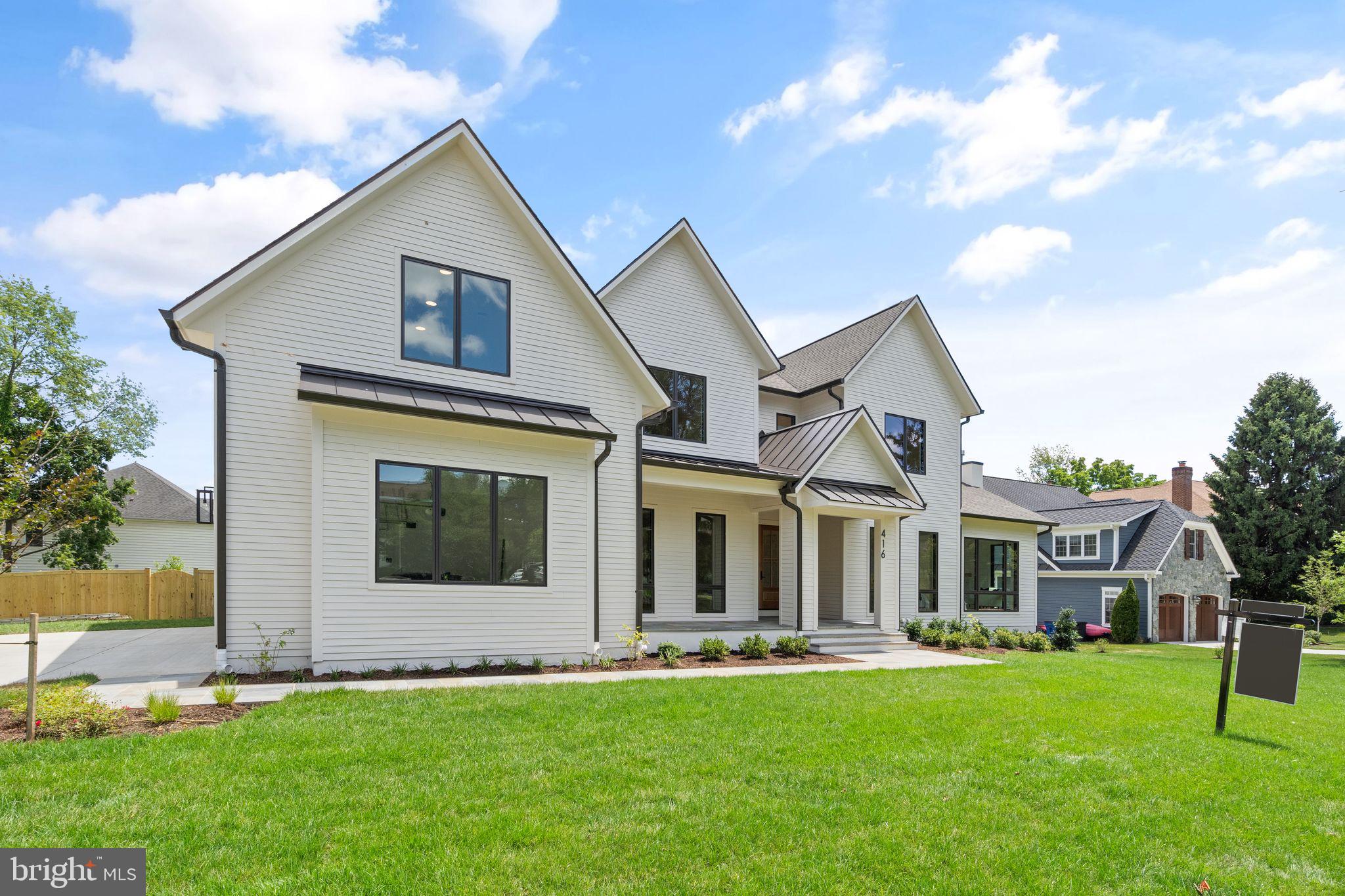 416 Windover AVENUE