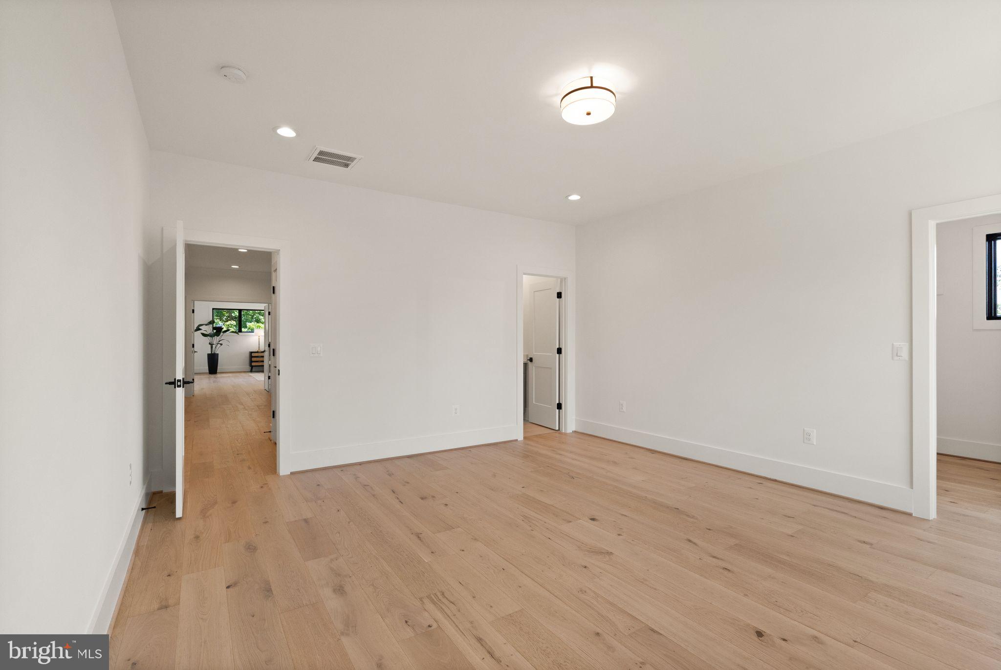 416 Windover AVENUE