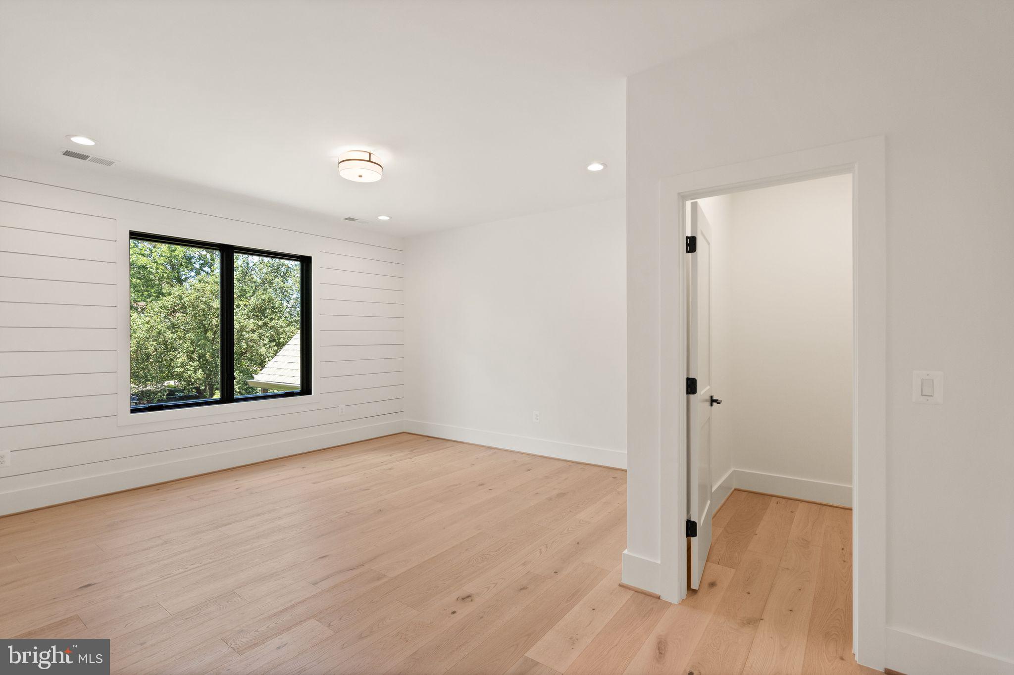 416 Windover AVENUE