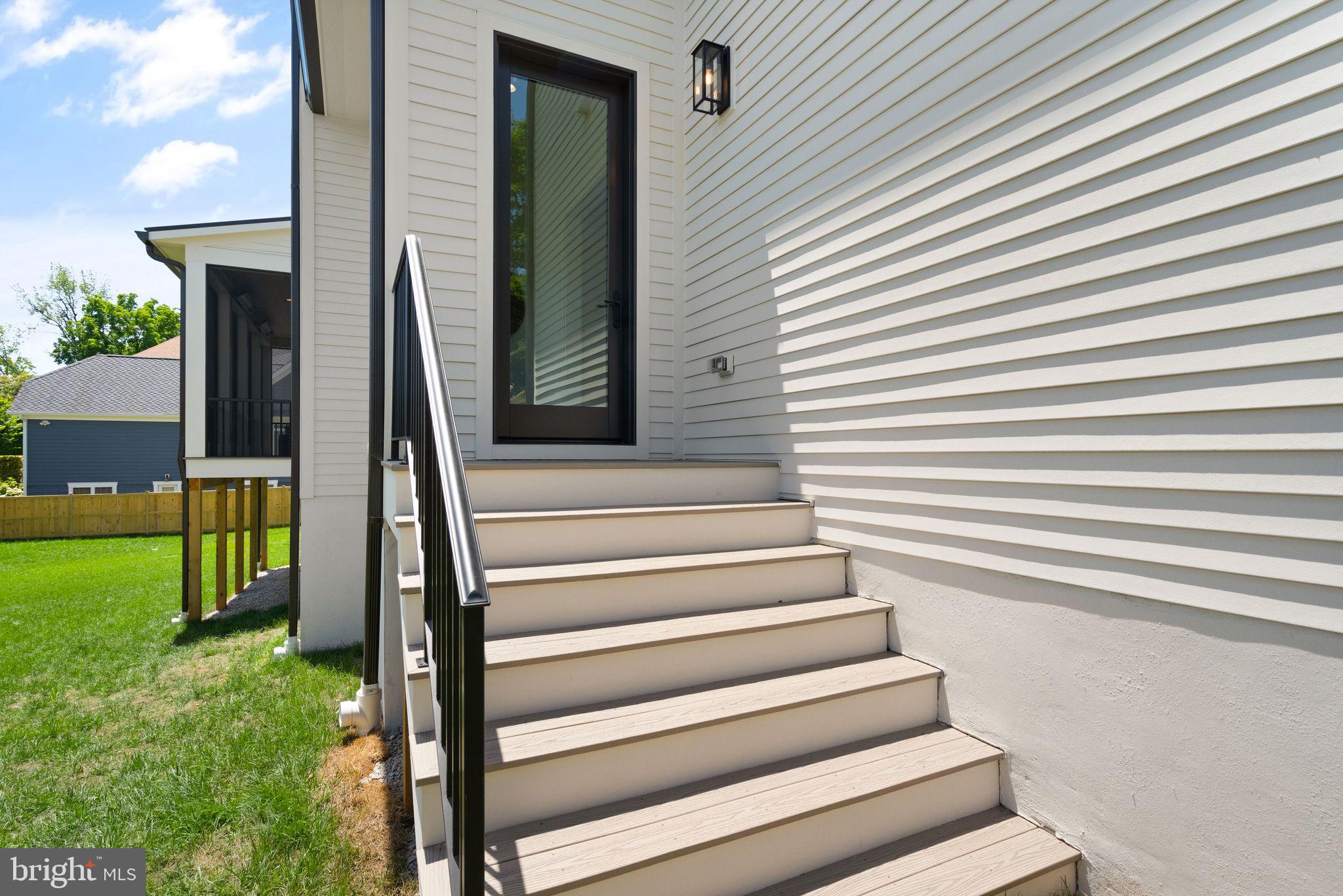 416 Windover AVENUE