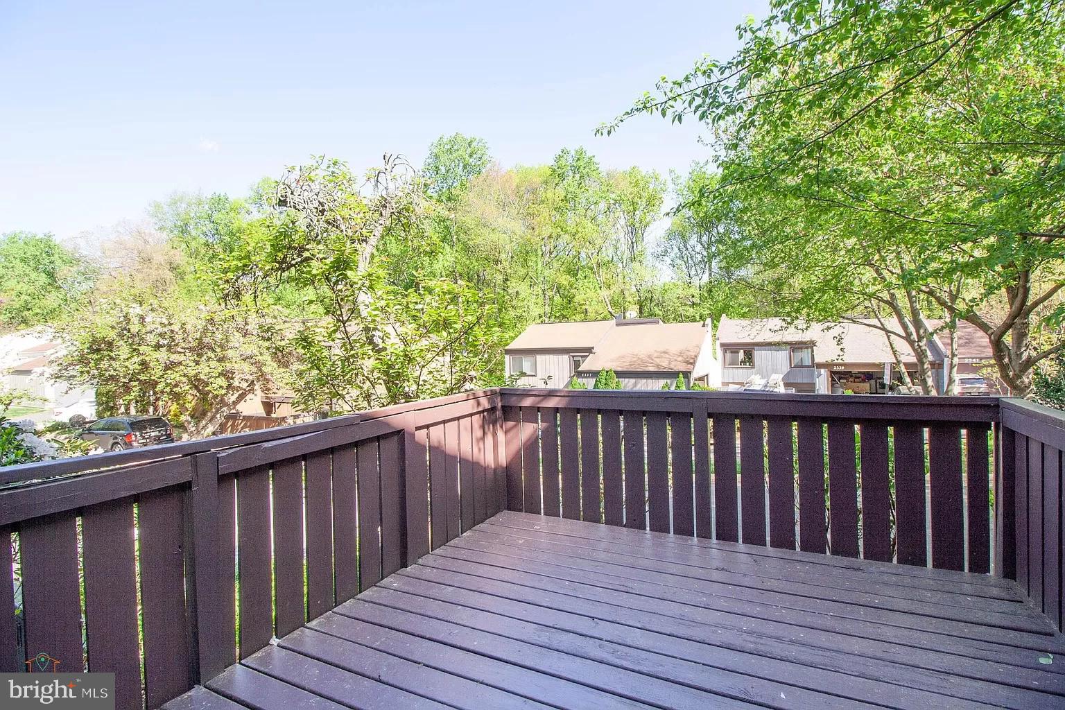 2353 Glade Bank Way