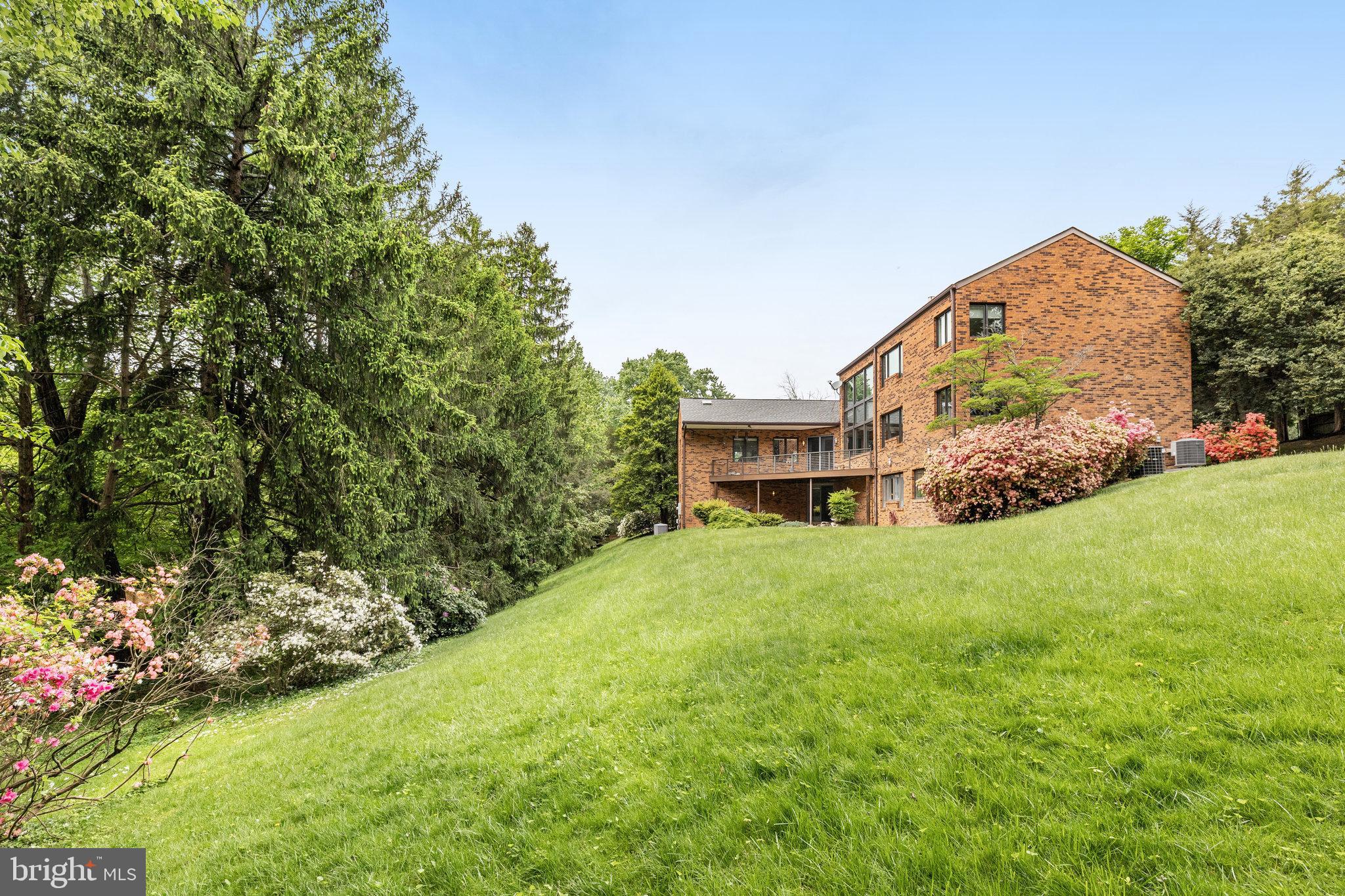 1355 Windy Hill Rd