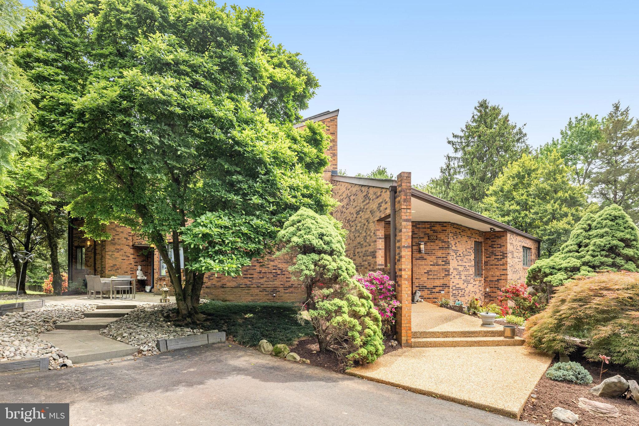 1355 Windy Hill Rd