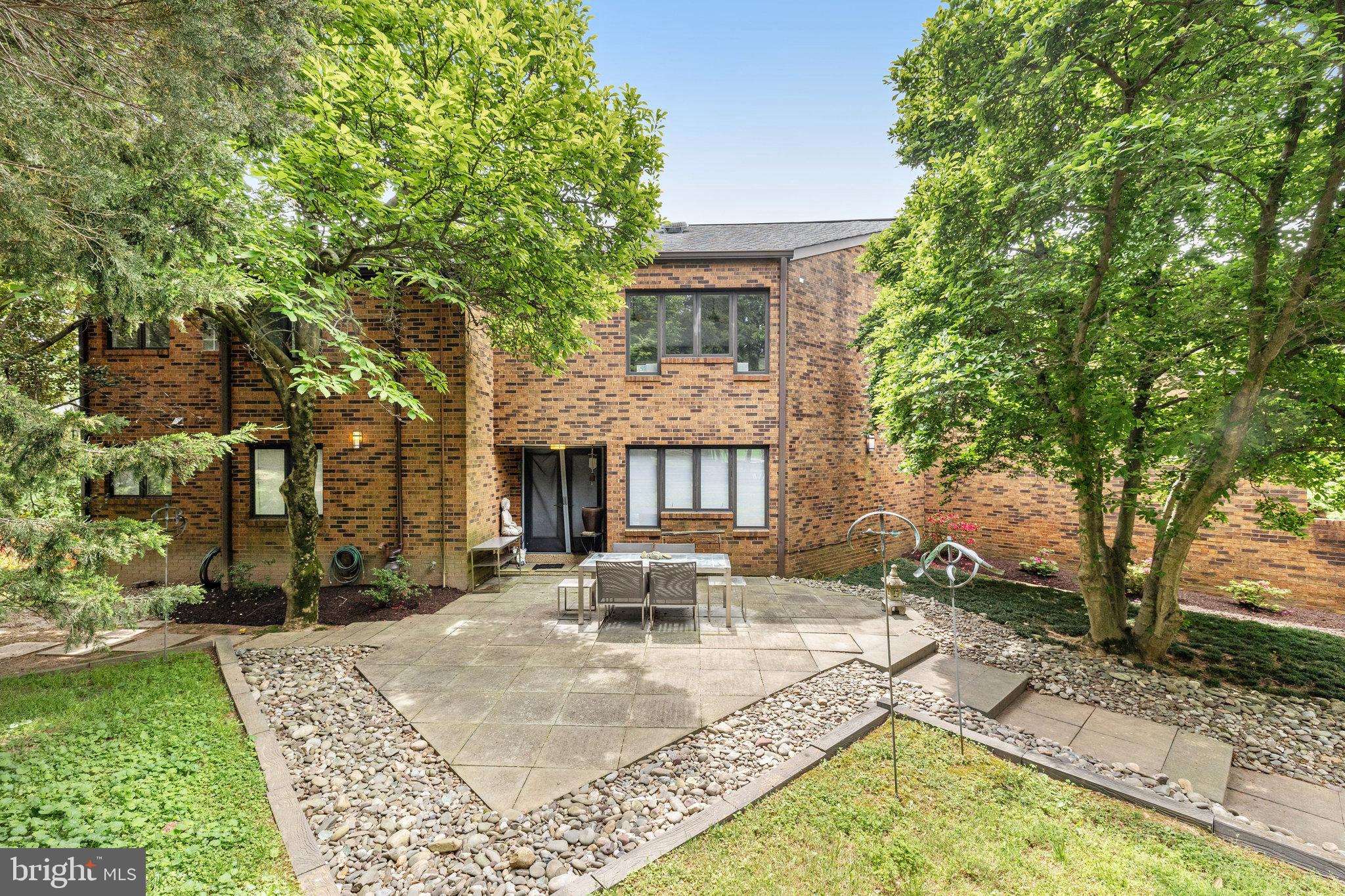 1355 Windy Hill Rd