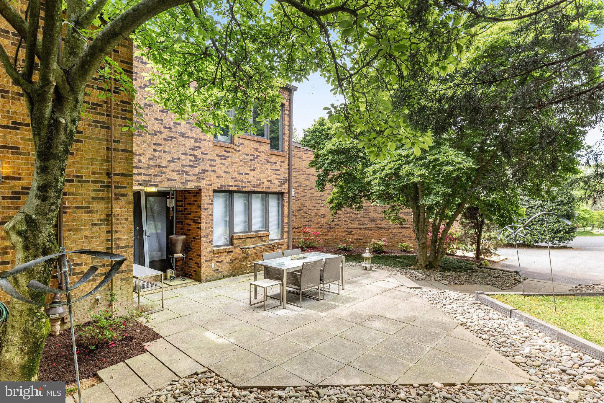 1355 Windy Hill Rd