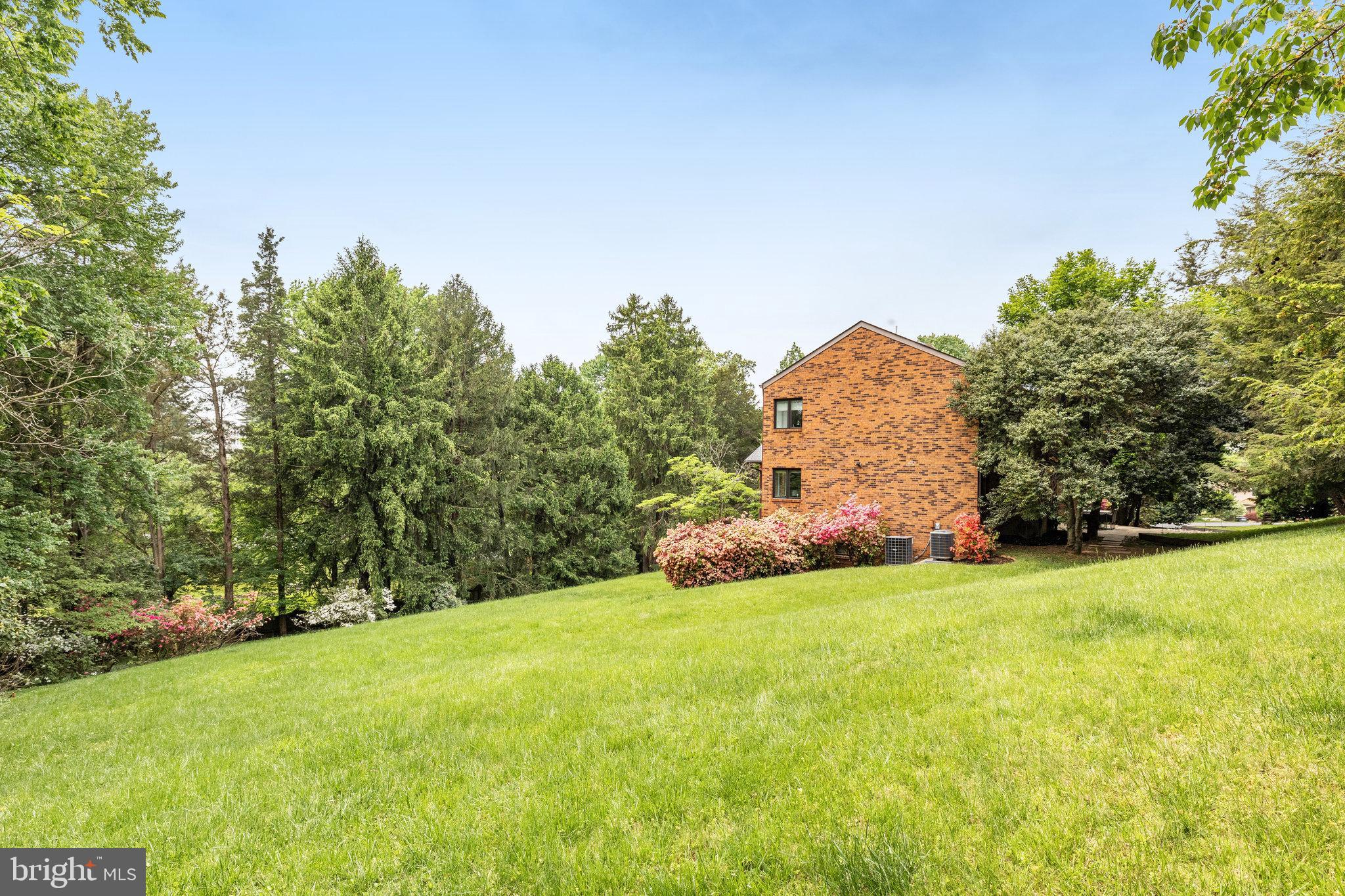1355 Windy Hill Rd
