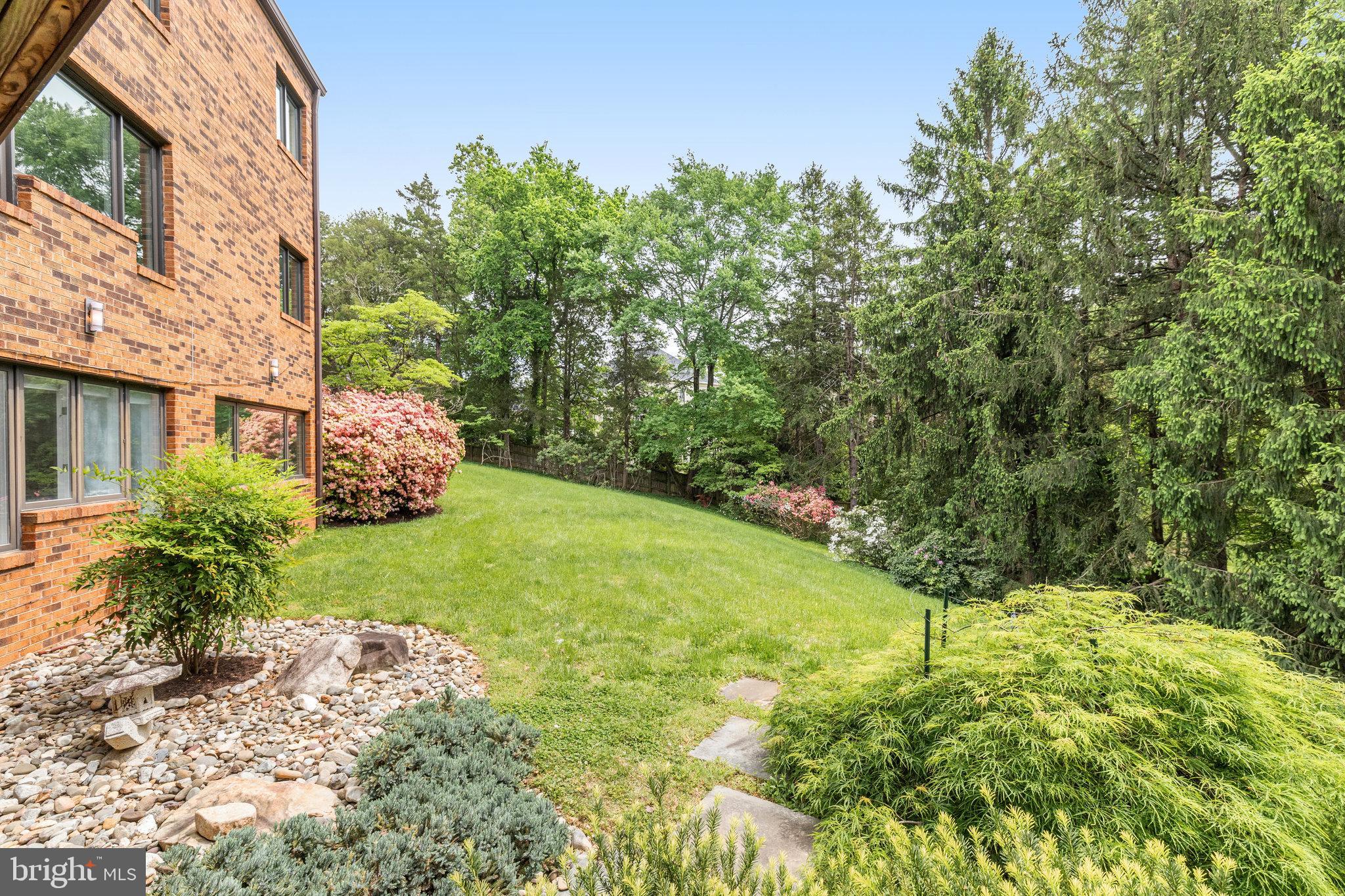 1355 Windy Hill Rd