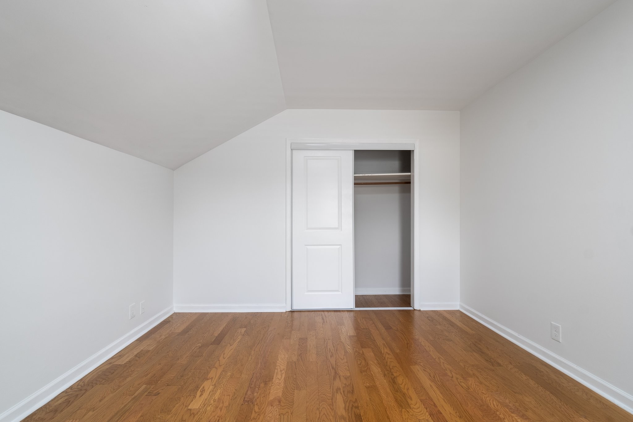 1406 Grandview Dr