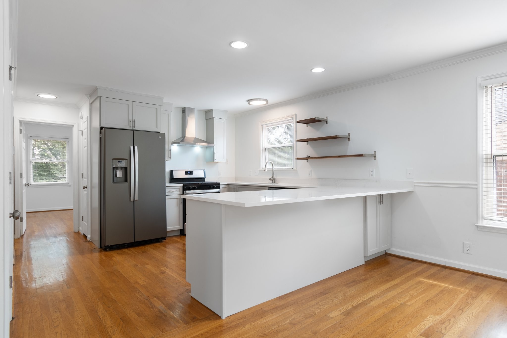 1406 Grandview Dr