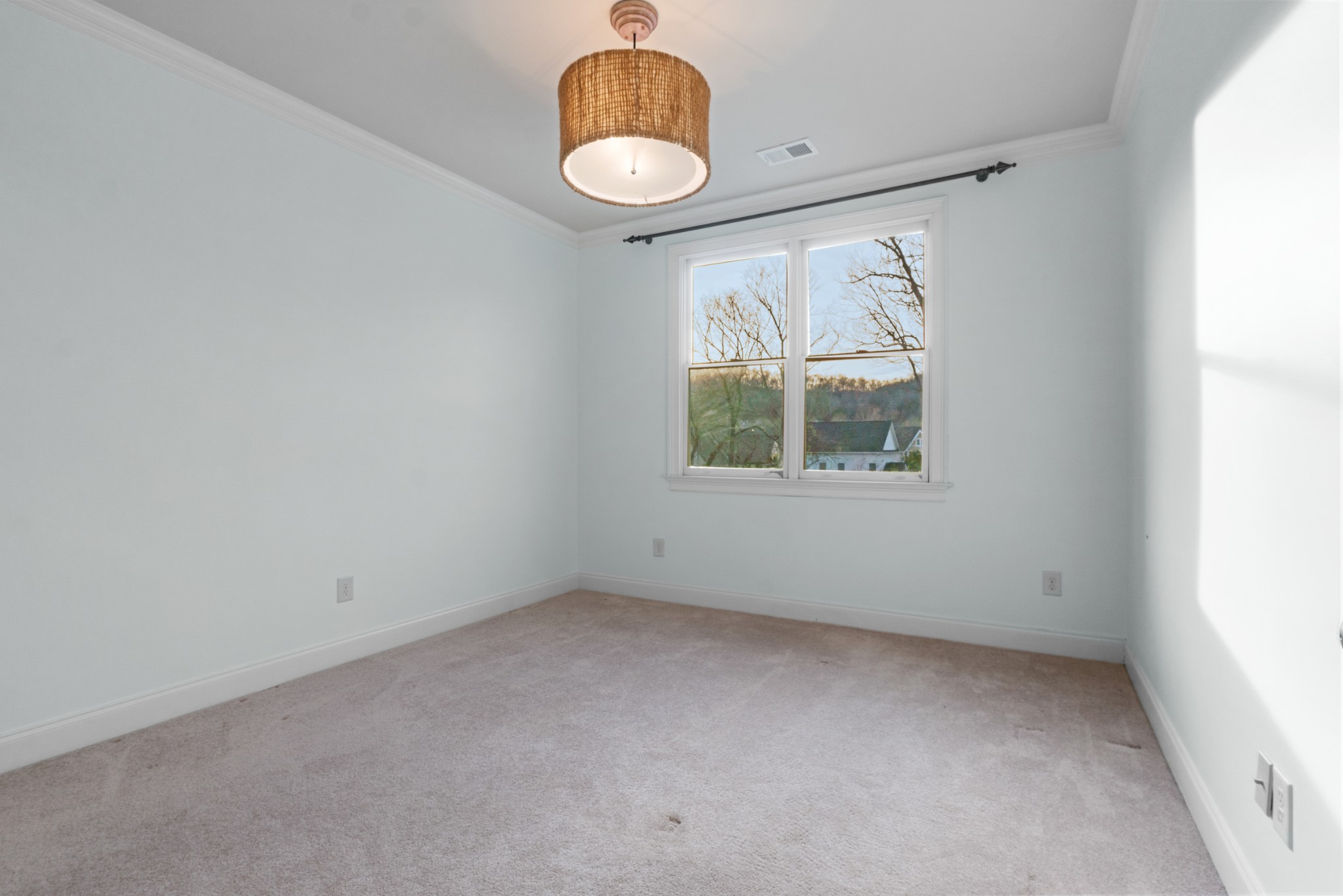 1435 Westhaven Blvd