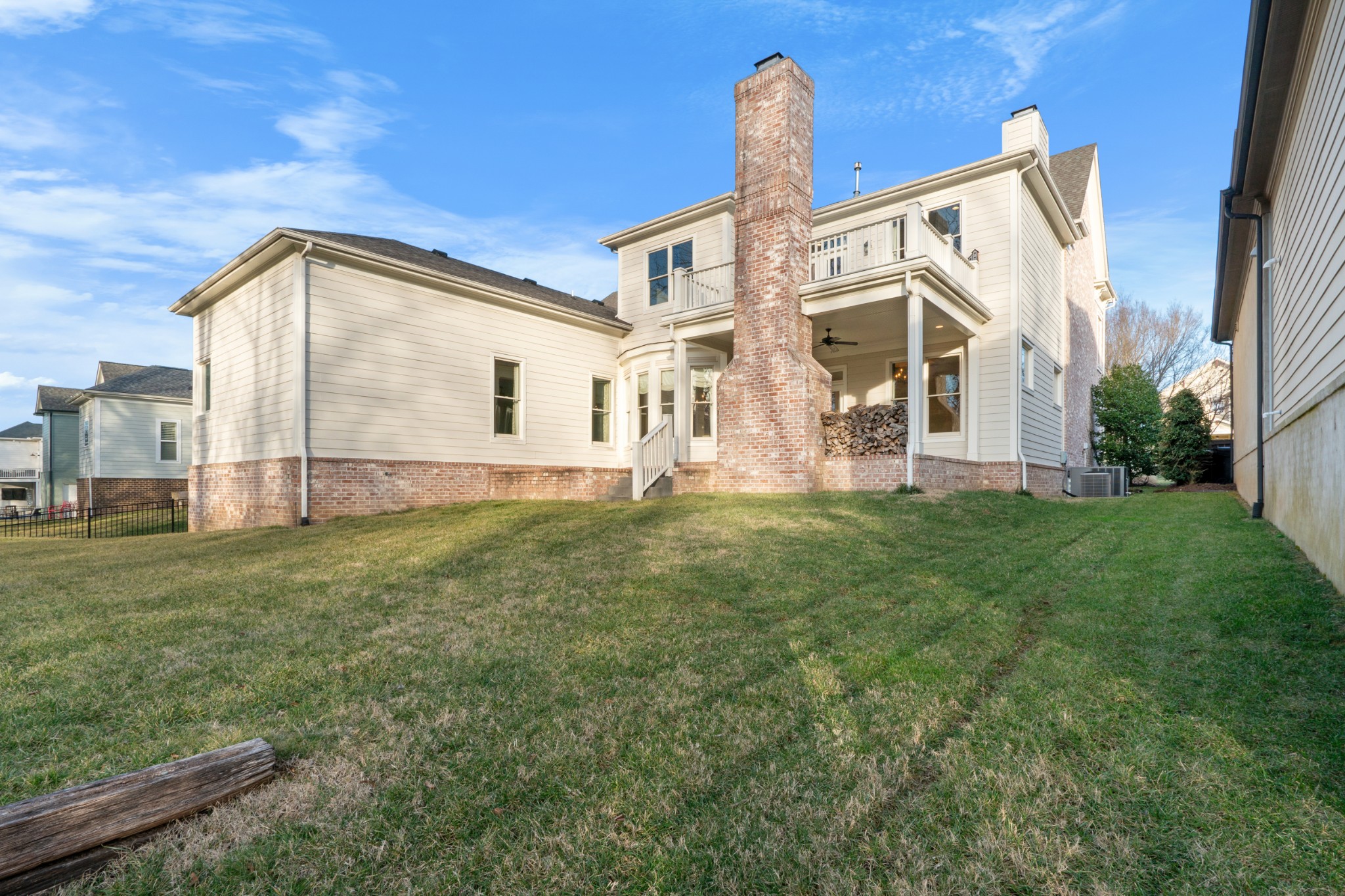 1435 Westhaven Blvd