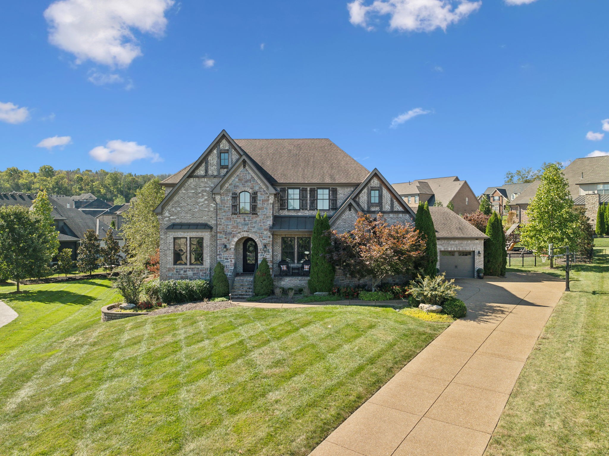 1841 Tiverton Pl