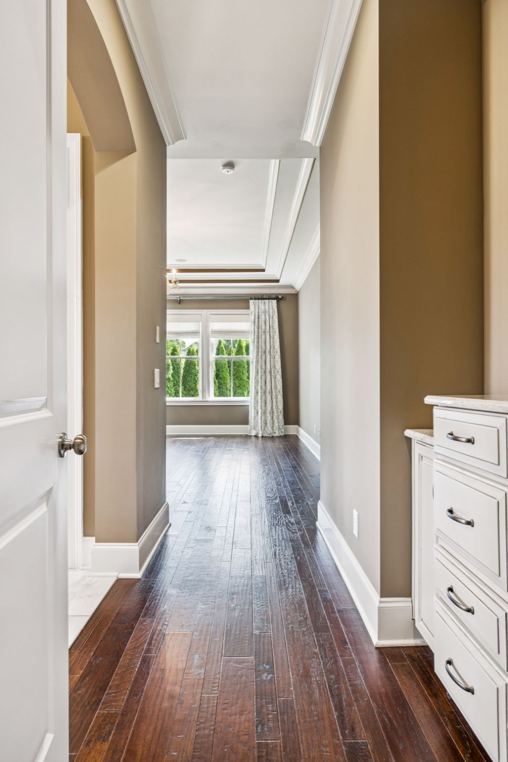 1841 Tiverton Pl
